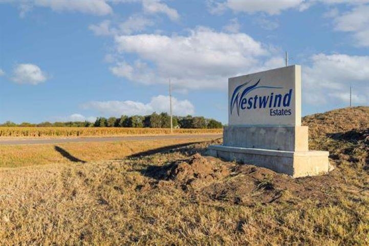 19646 W Pine St, Goddard, KS 67052