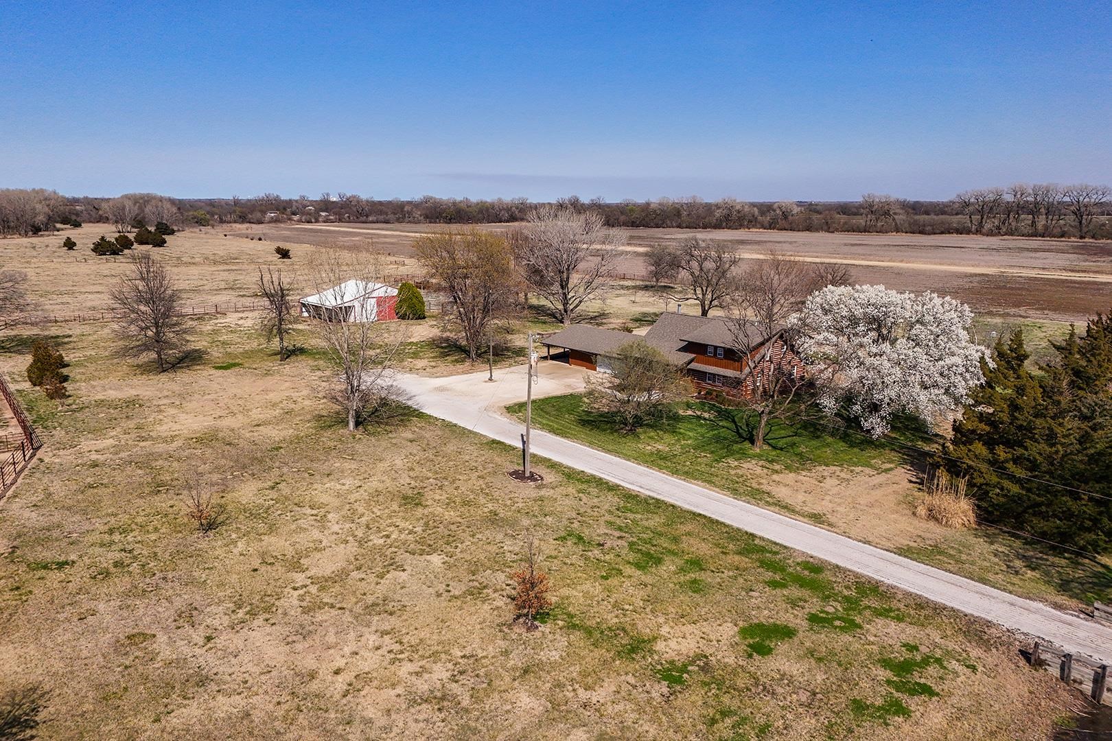 1222 E 110th, Belle Plaine, KS 67013