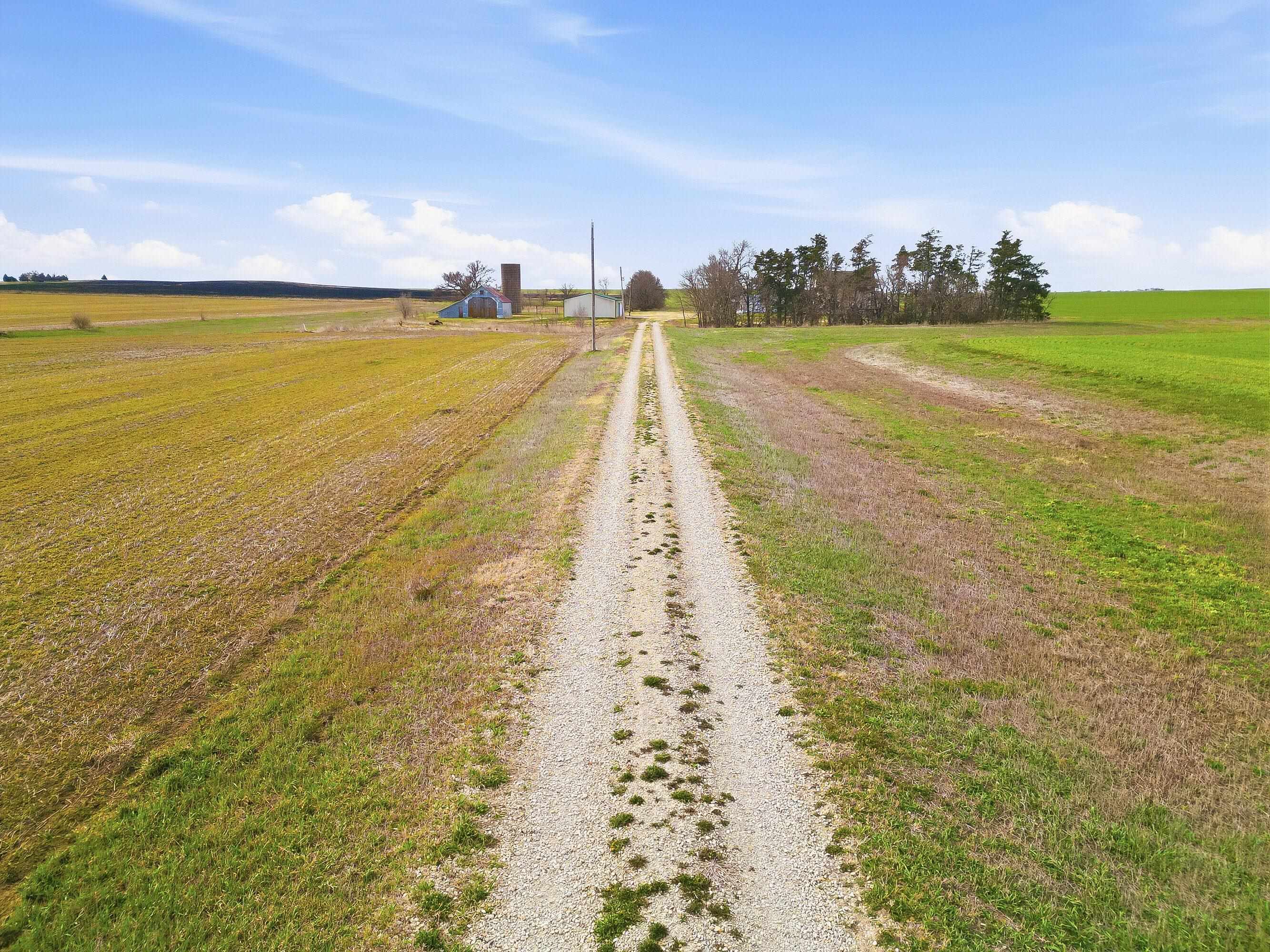 324 1200 Ave, Abilene, KS 67410