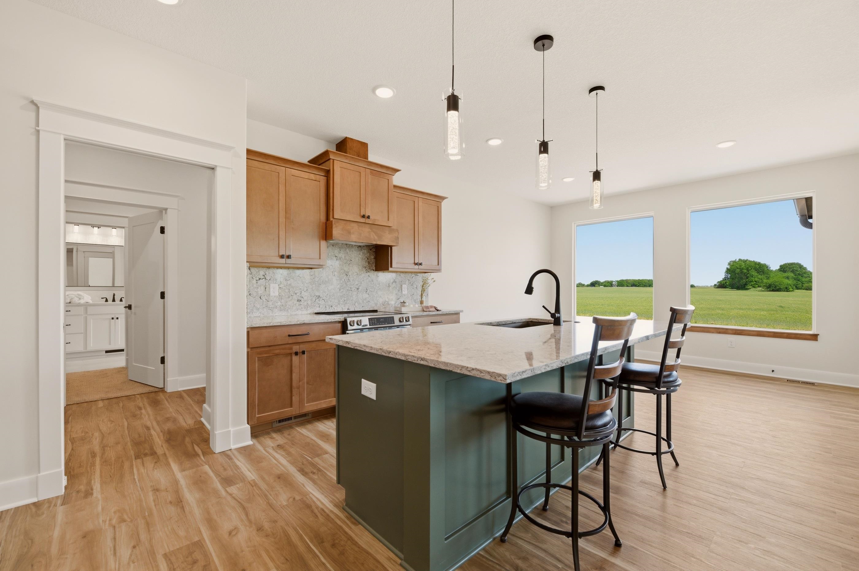 505 Maple Leaf Cir, Newton, KS 67114