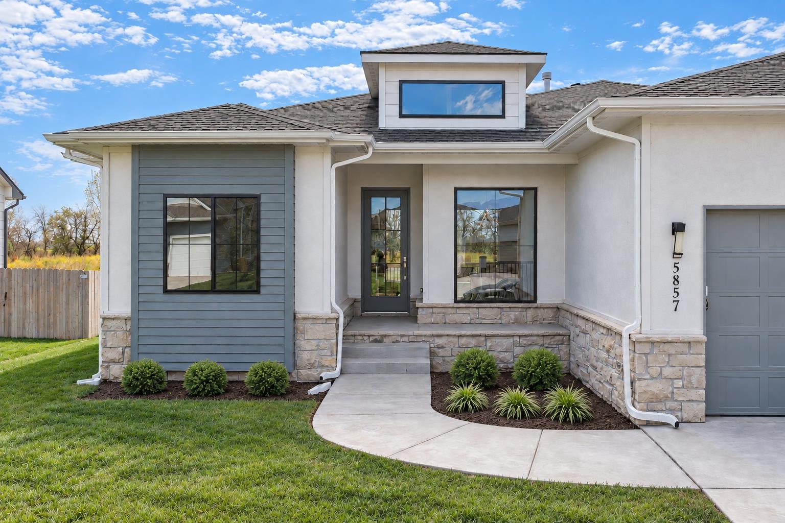 5857 N St Paul Ct, Wichita, KS 67204