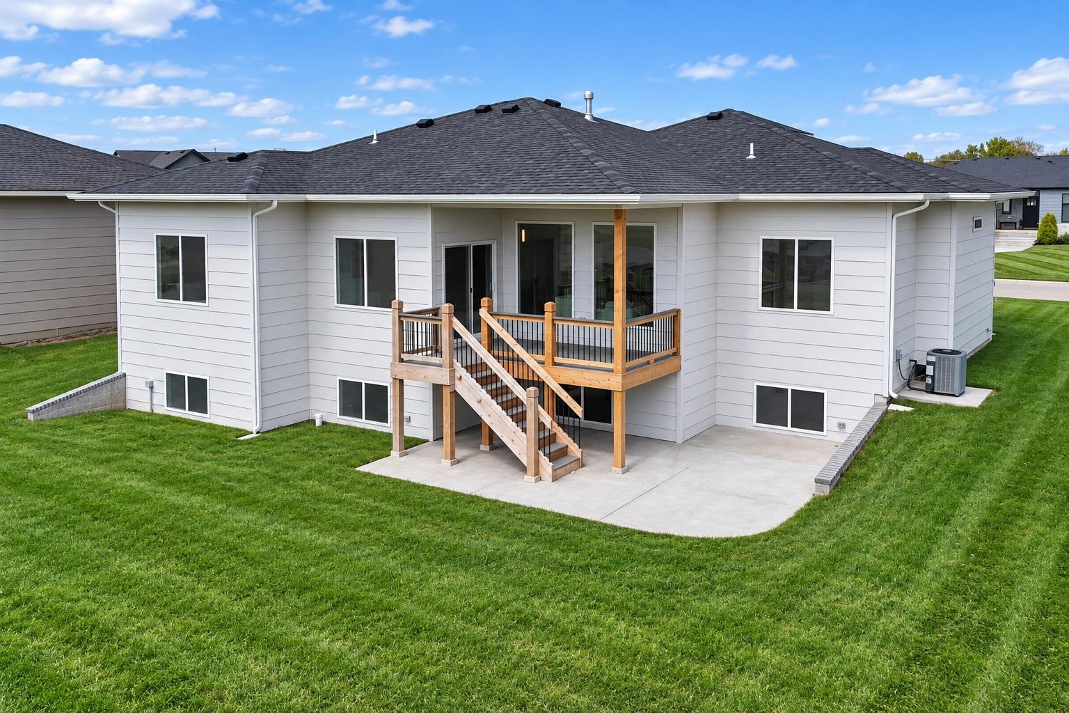 5857 N St Paul Ct, Wichita, KS 67204