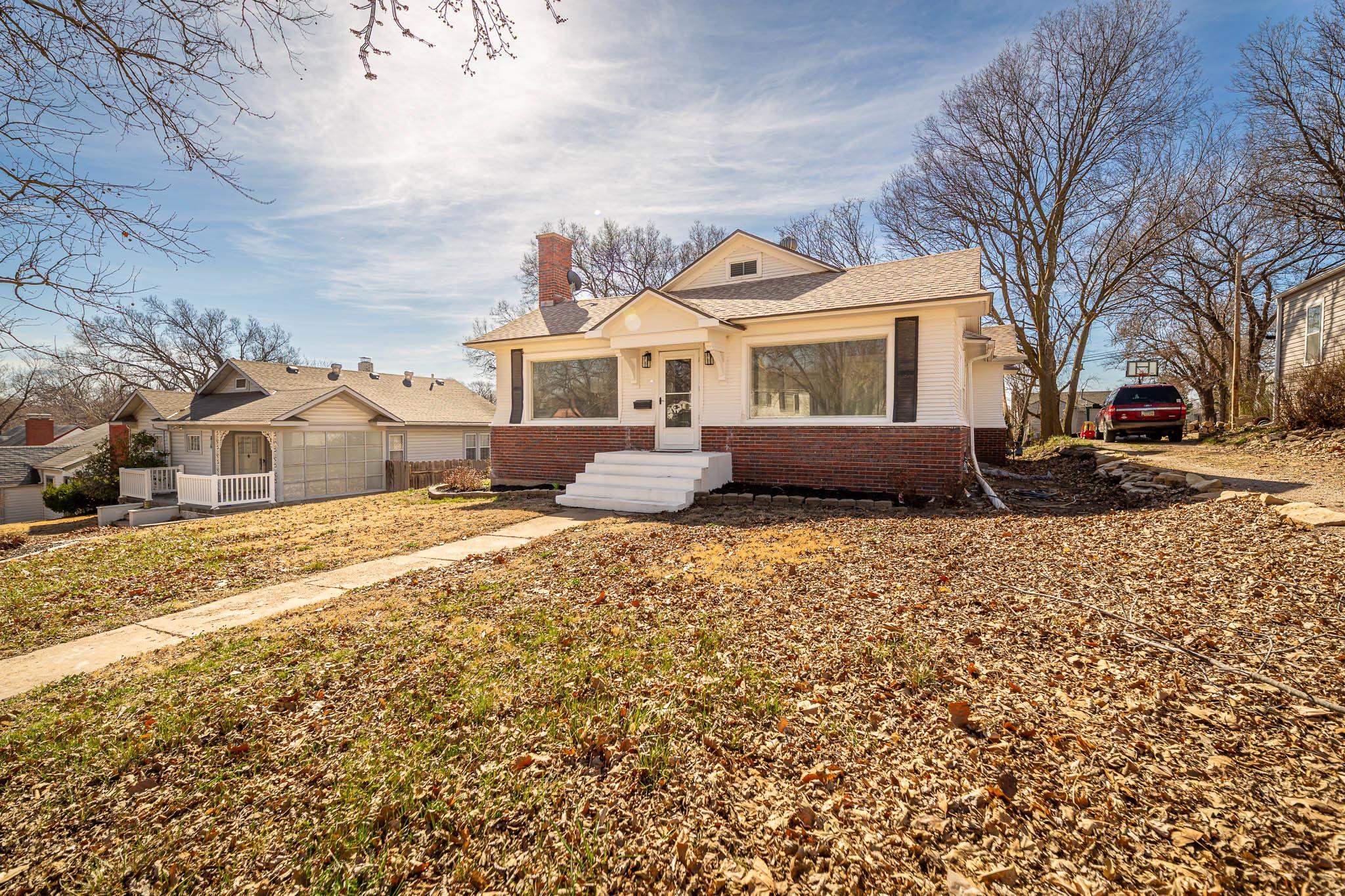 824 W 9th St, Concordia, KS 66901