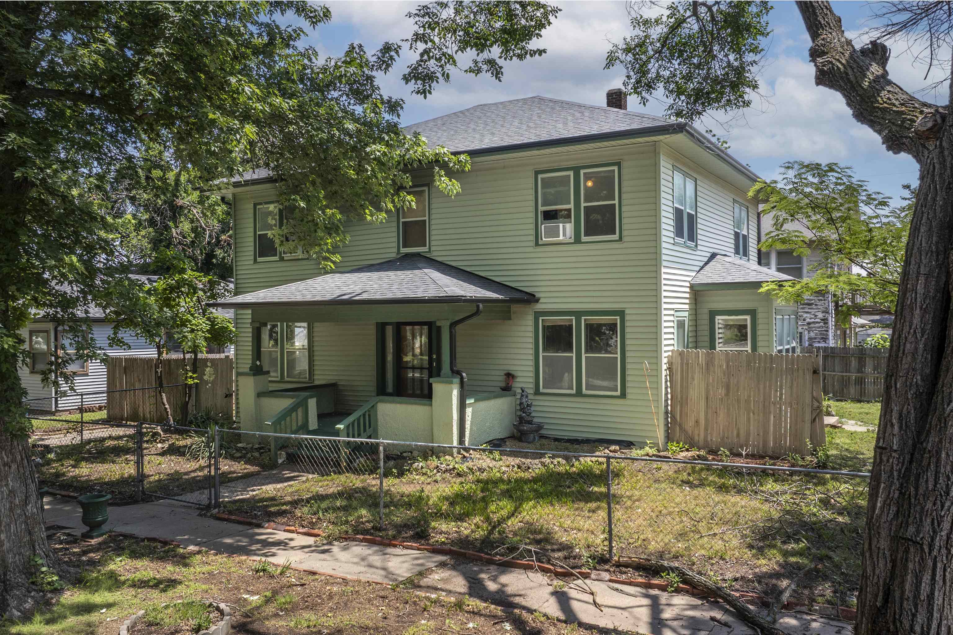 404 N 2nd St, Arkansas City, KS 67005