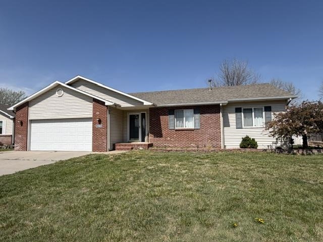 302 E 37th Ave, Hutchinson, KS 67502