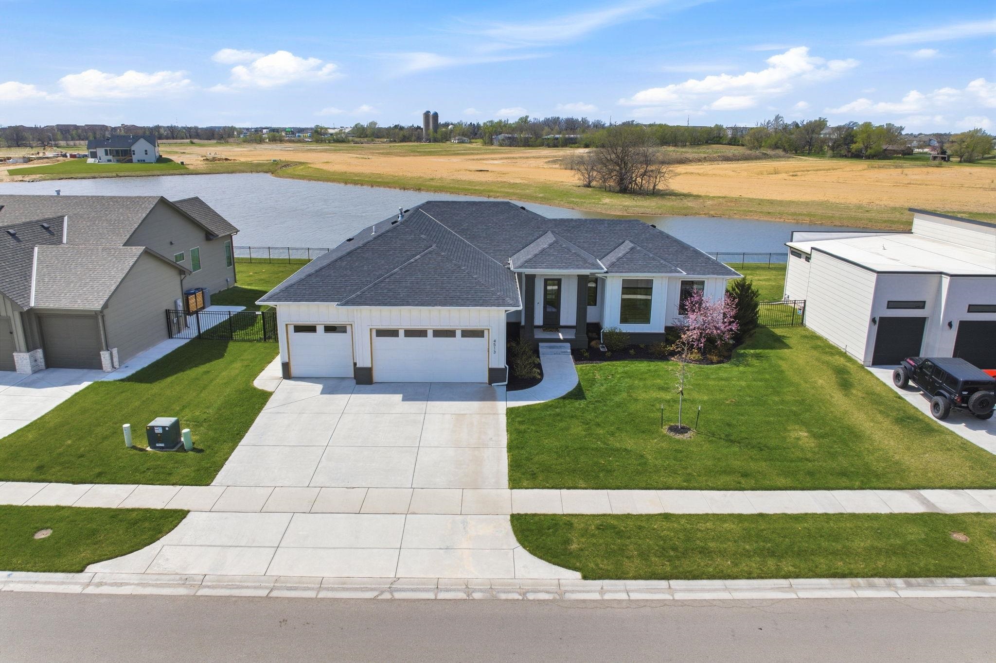 4513 N Bluestem St, Maize, KS 67101