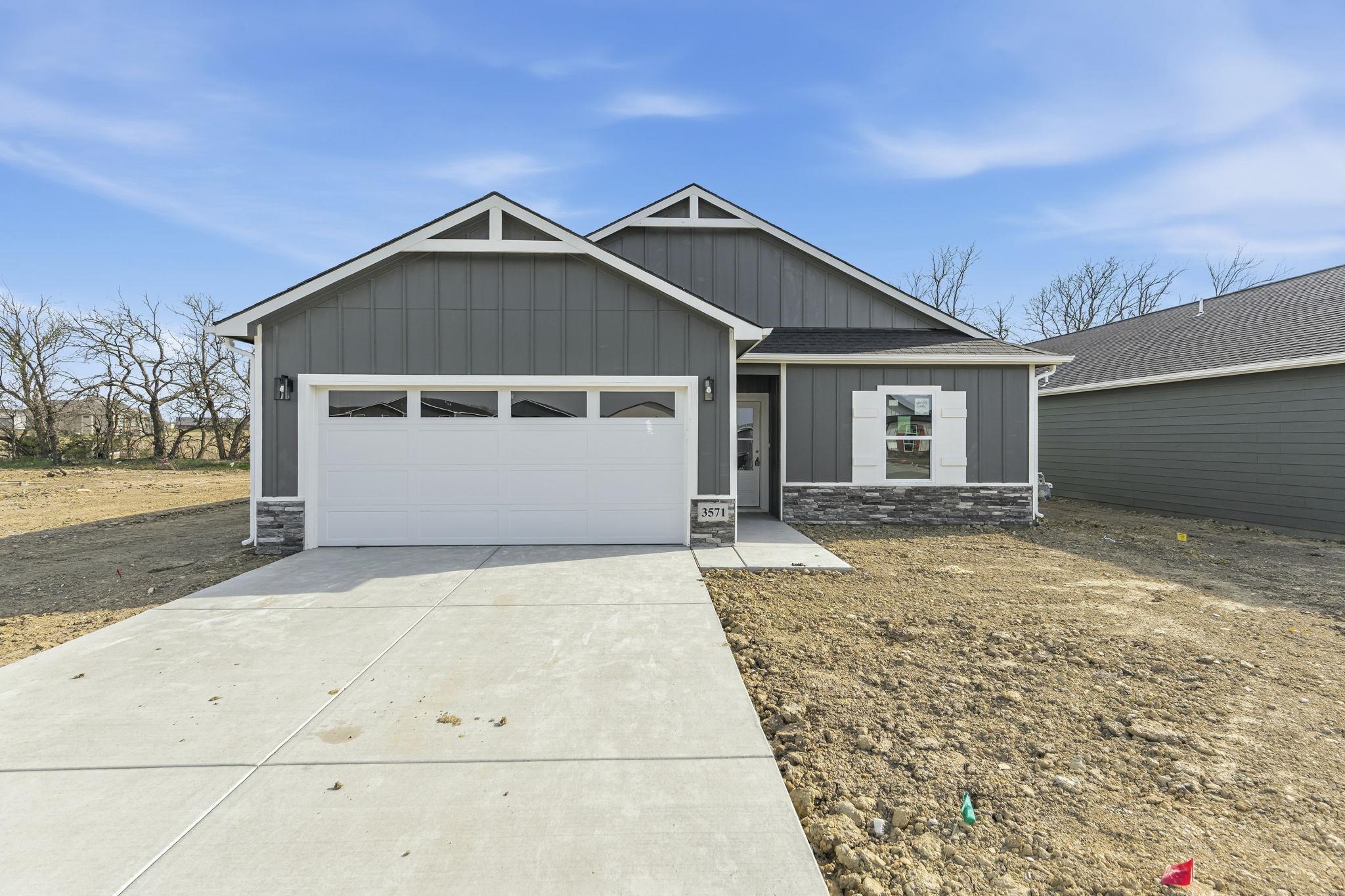 3571 E Bearsden St, Derby, KS 67037-7821