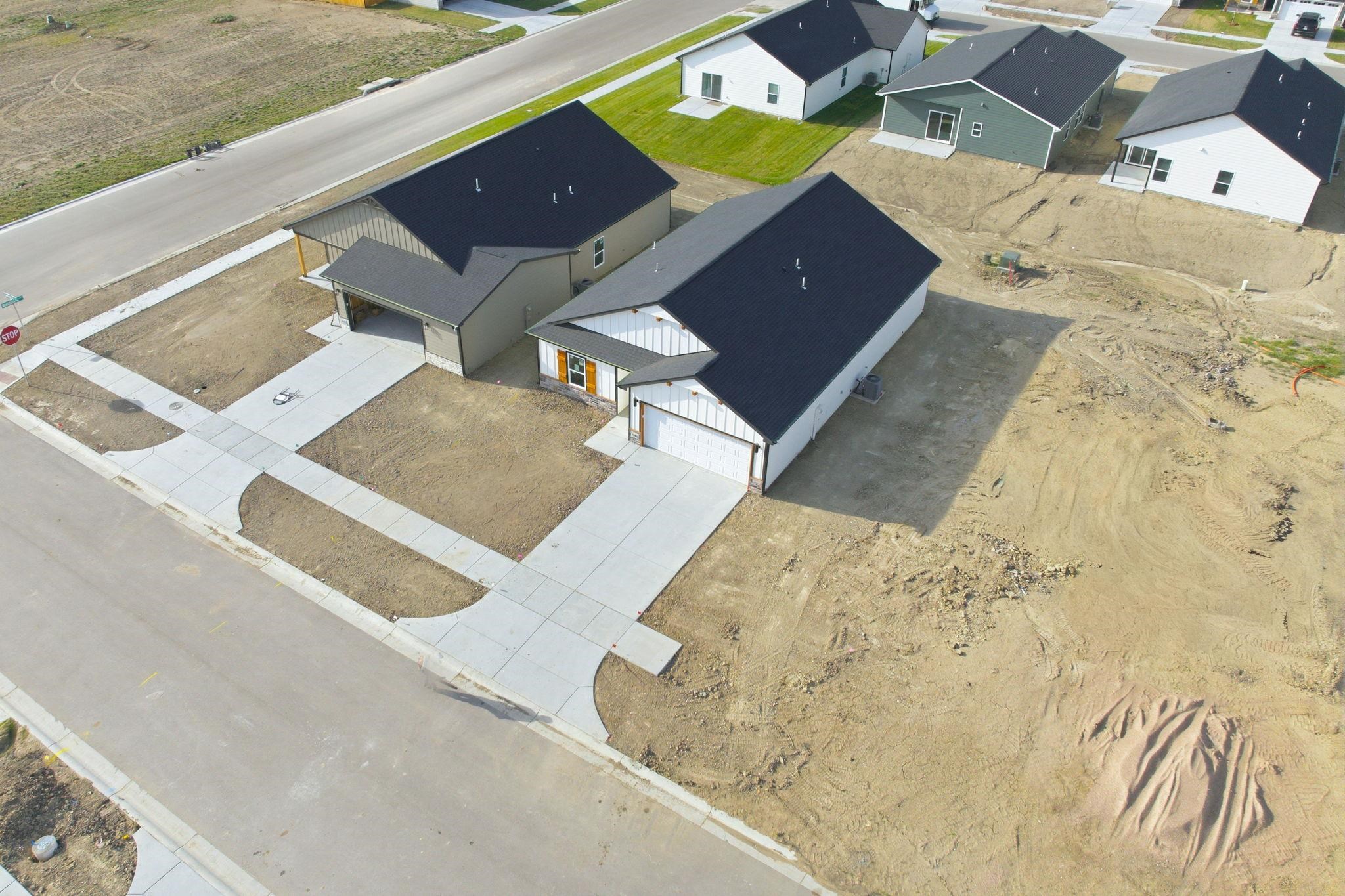 3560 E Bearsden St, Derby, KS 67037-7821