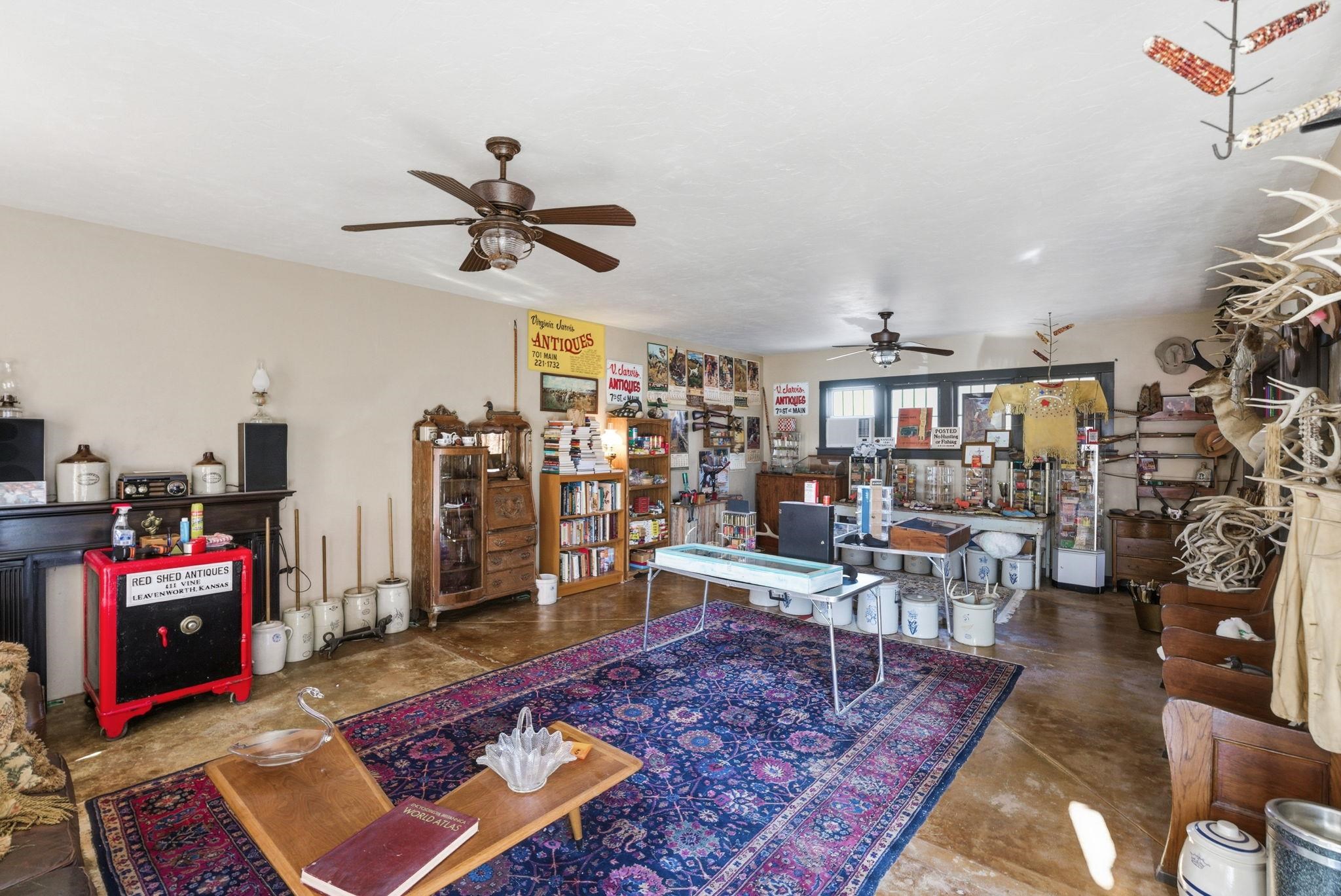 905 N 2nd St, Arkansas City, KS 67005