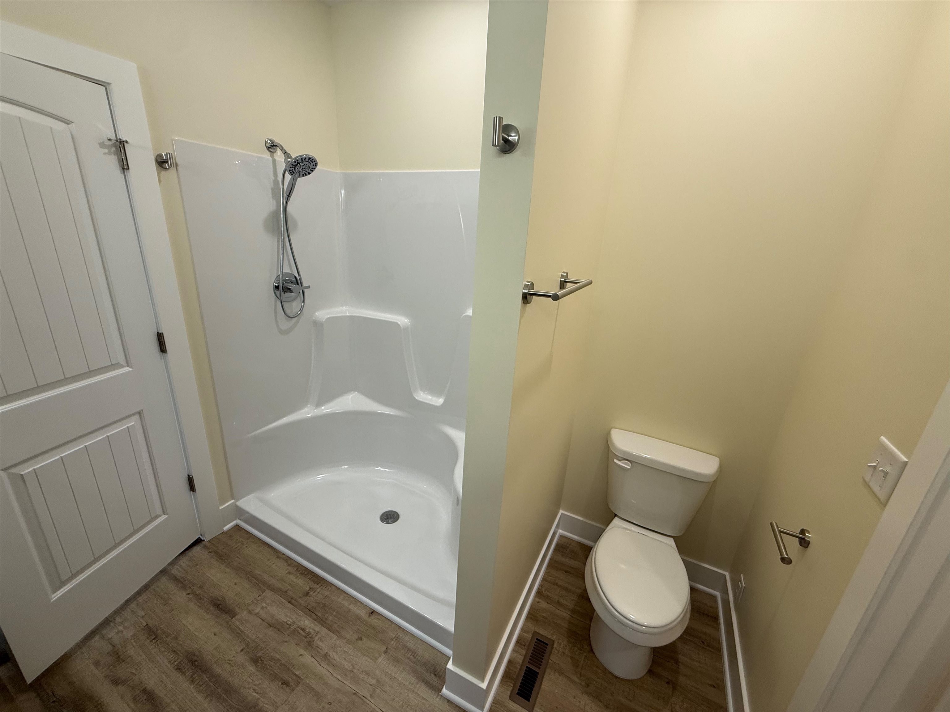 5031 N Toben Ct, Bel Aire, KS 67226