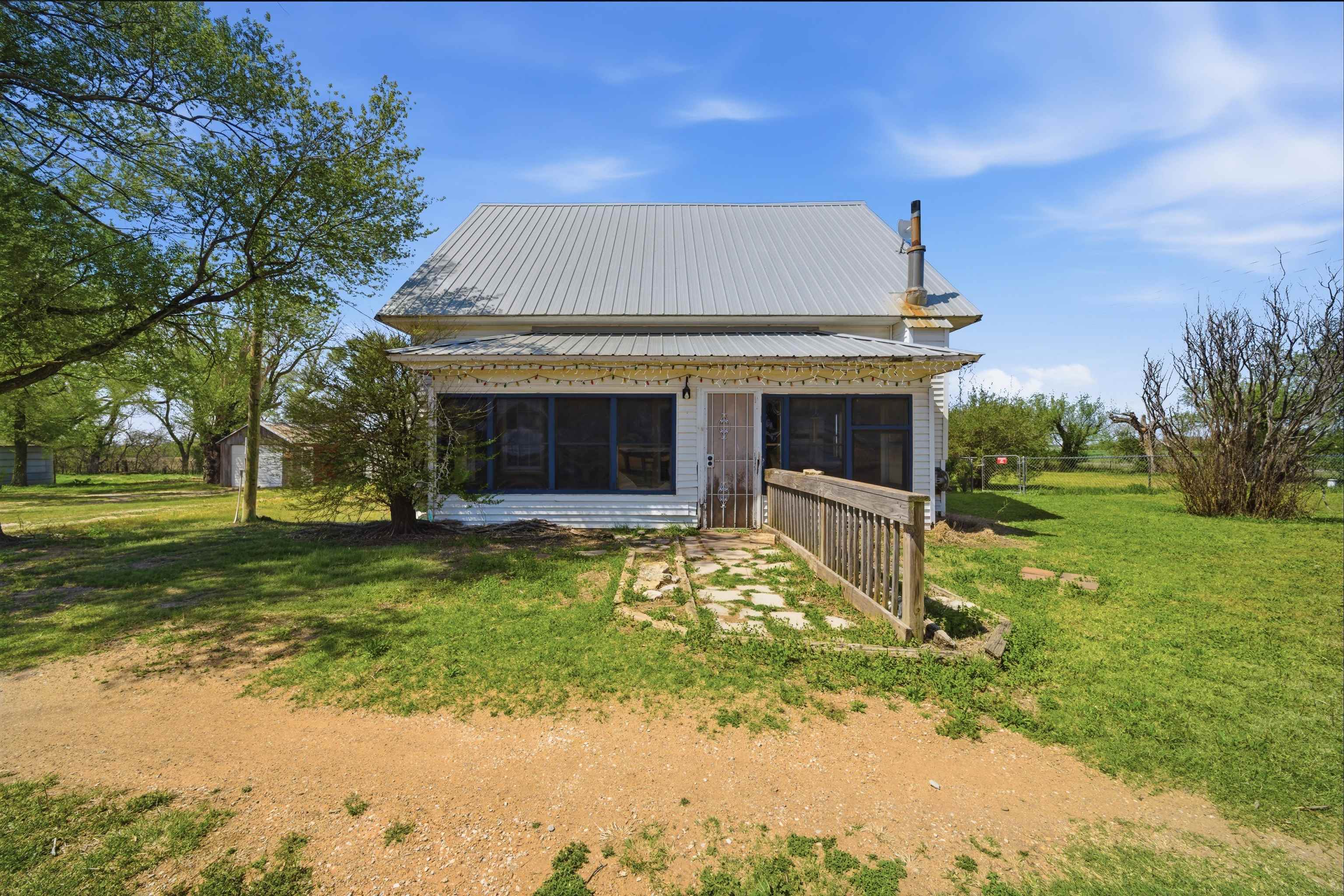 13037 SE 140th Ave, Norwich, KS 67118