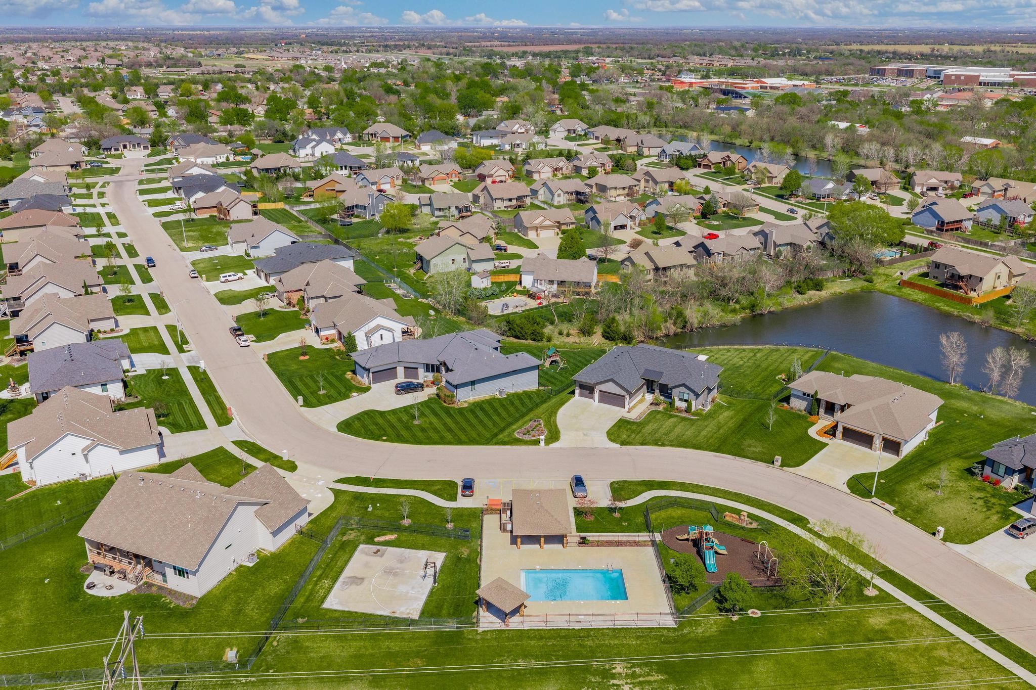 1513 N Shadow Rock Dr, Andover, KS 67002