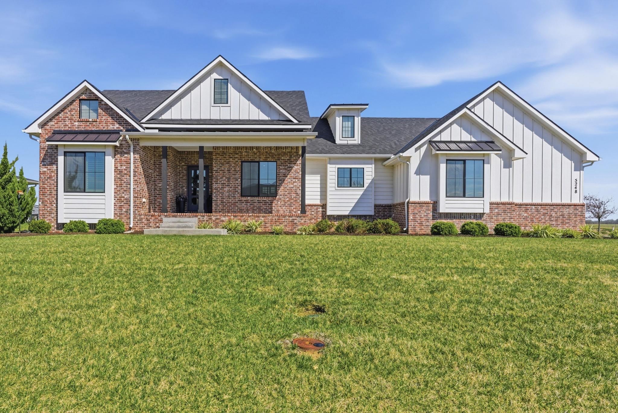 5248 N Colonial, Bel Aire, KS 67226