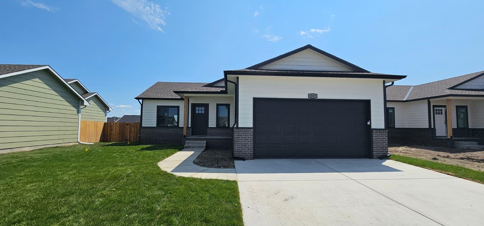 5037 N Toben Dr, Bel Aire, KS 67226