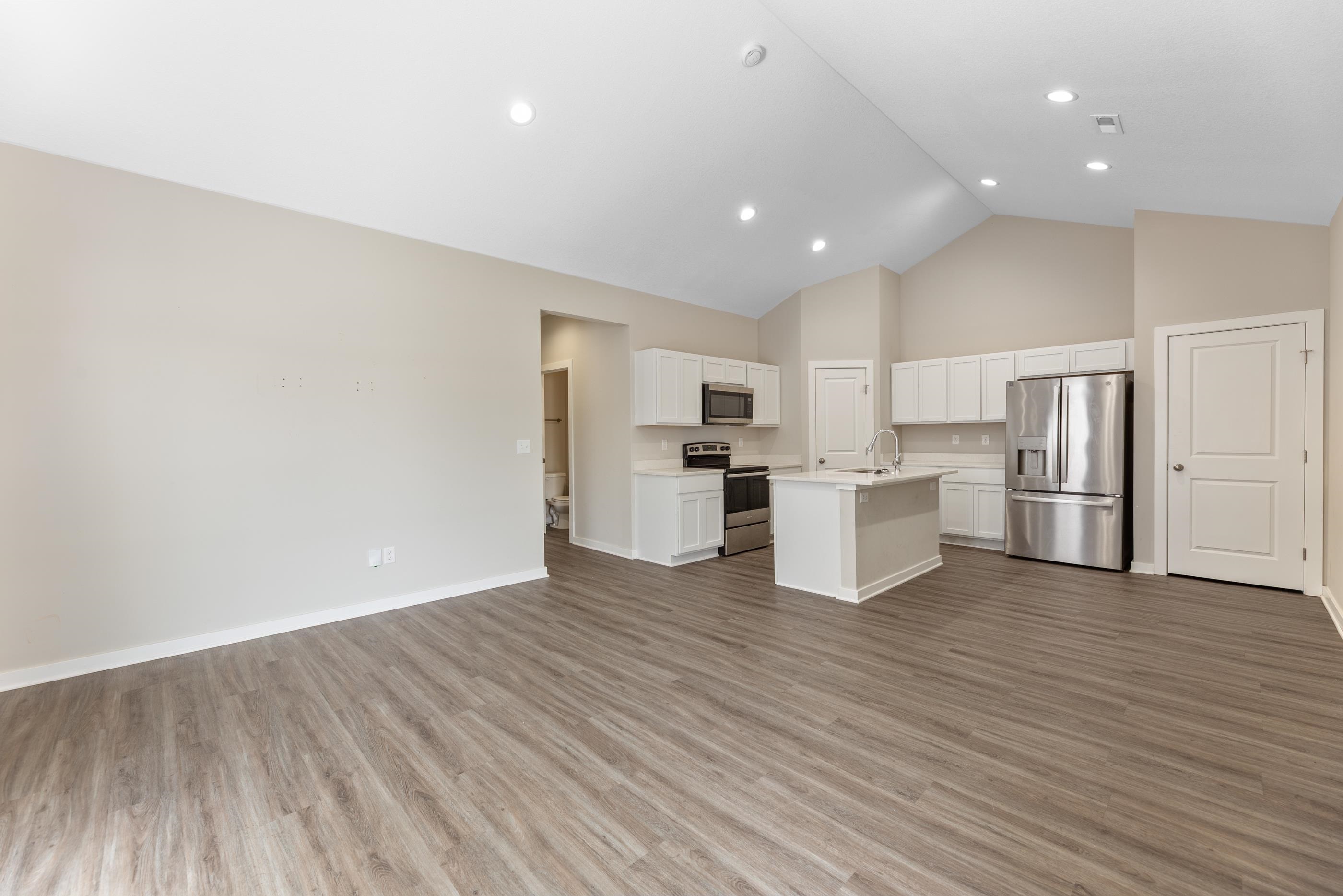 12105 12107 W Shadow Lakes St, Maize, KS 67205-5261