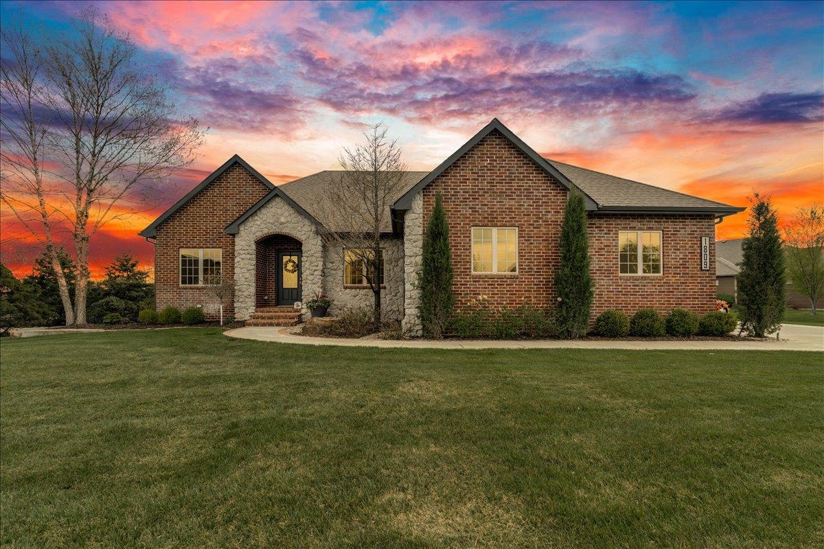 1809 E Elk Ridge Ave, Goddard, KS 67052