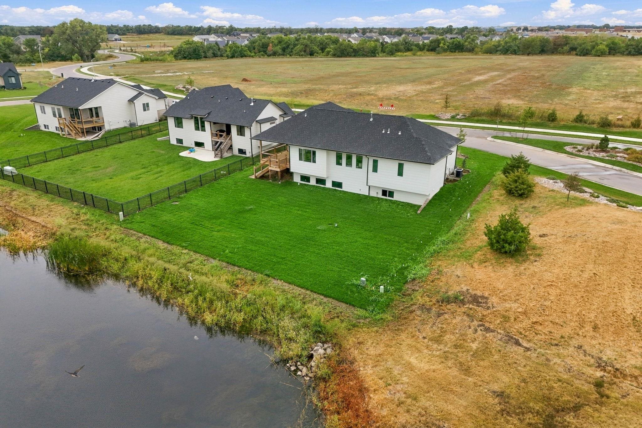 1007 S Brookside St, Goddard, KS 67052