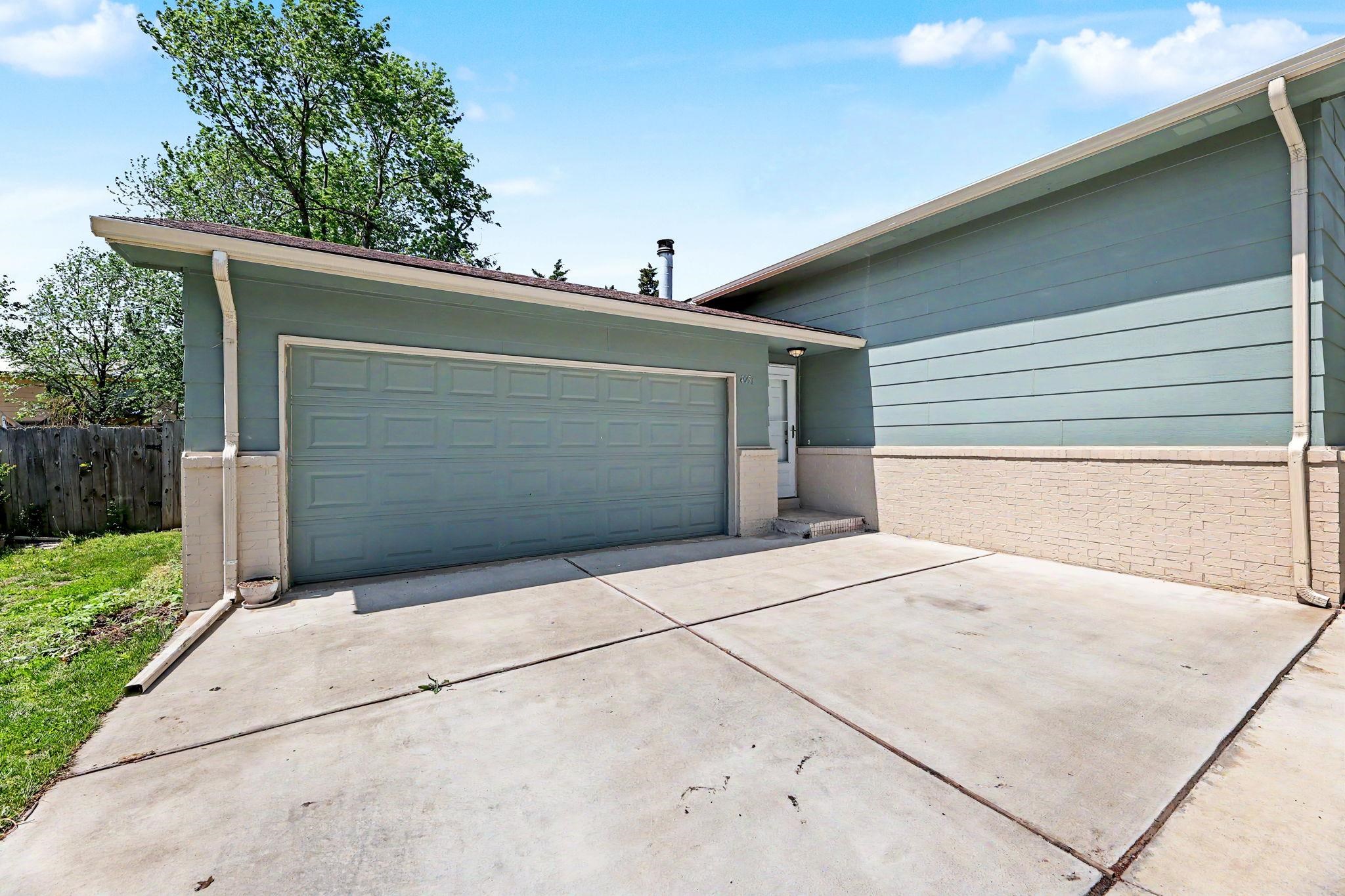 4051 Clarendon, Bel Aire, KS 67220