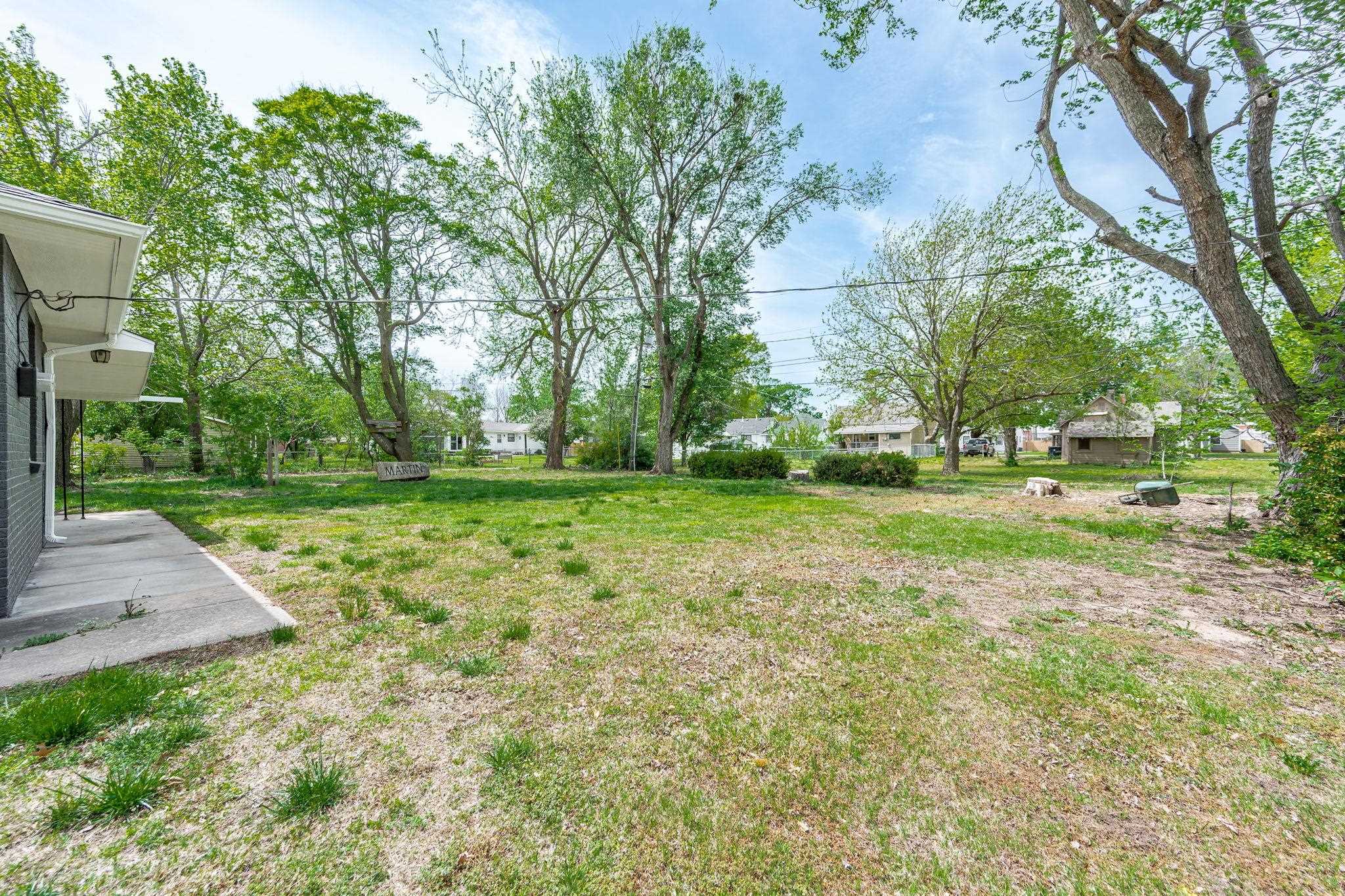 335 N Sherman St, Andale, KS 67001