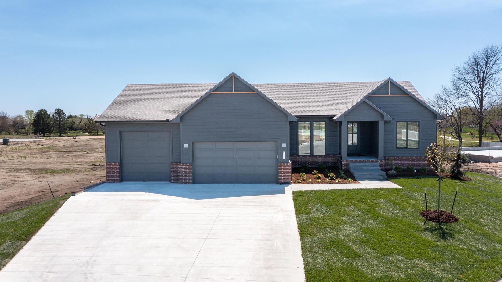 511 Glen Creek St, Newton, KS 67114