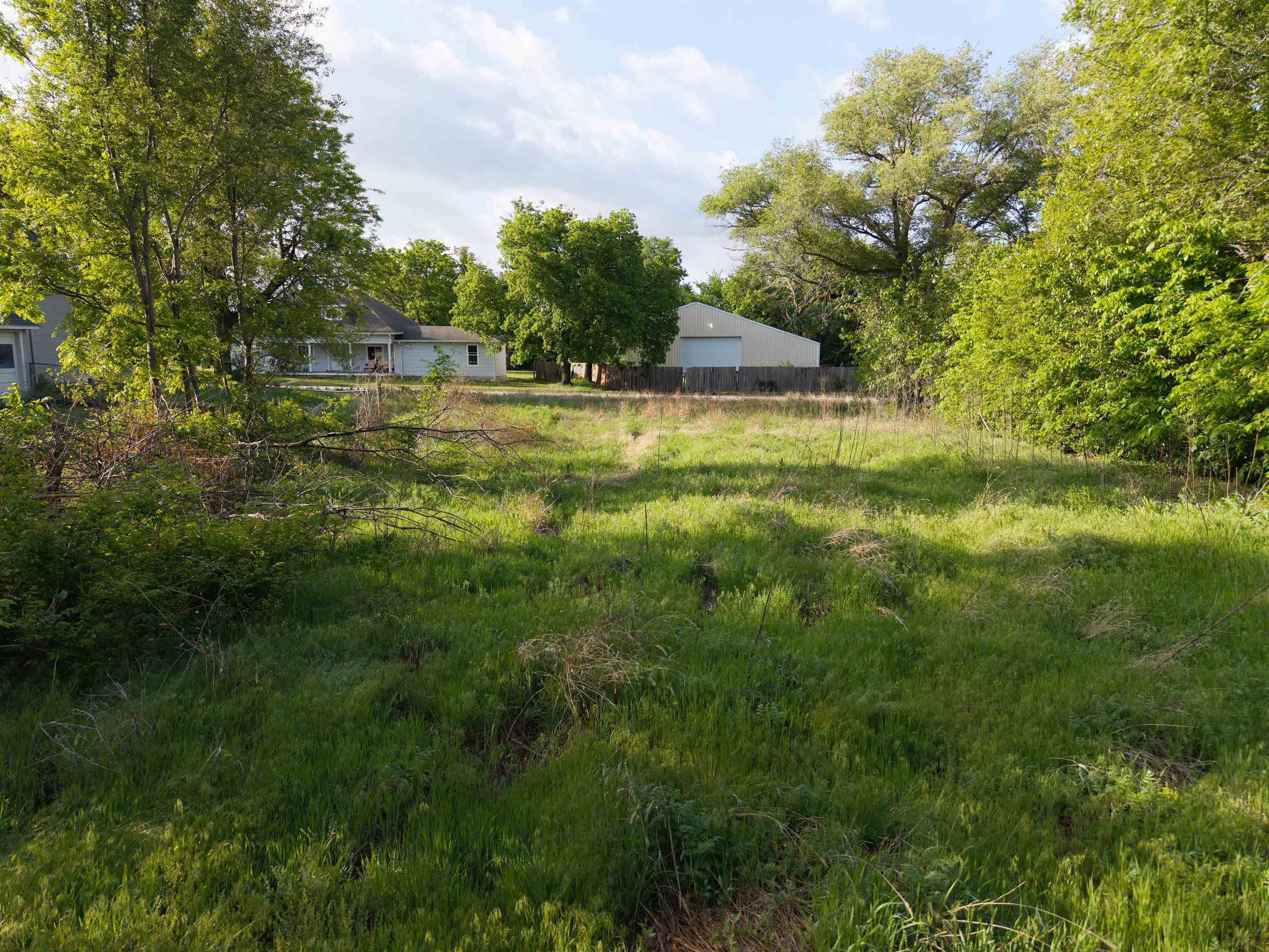 410 W Grant St, Walton, KS 67151