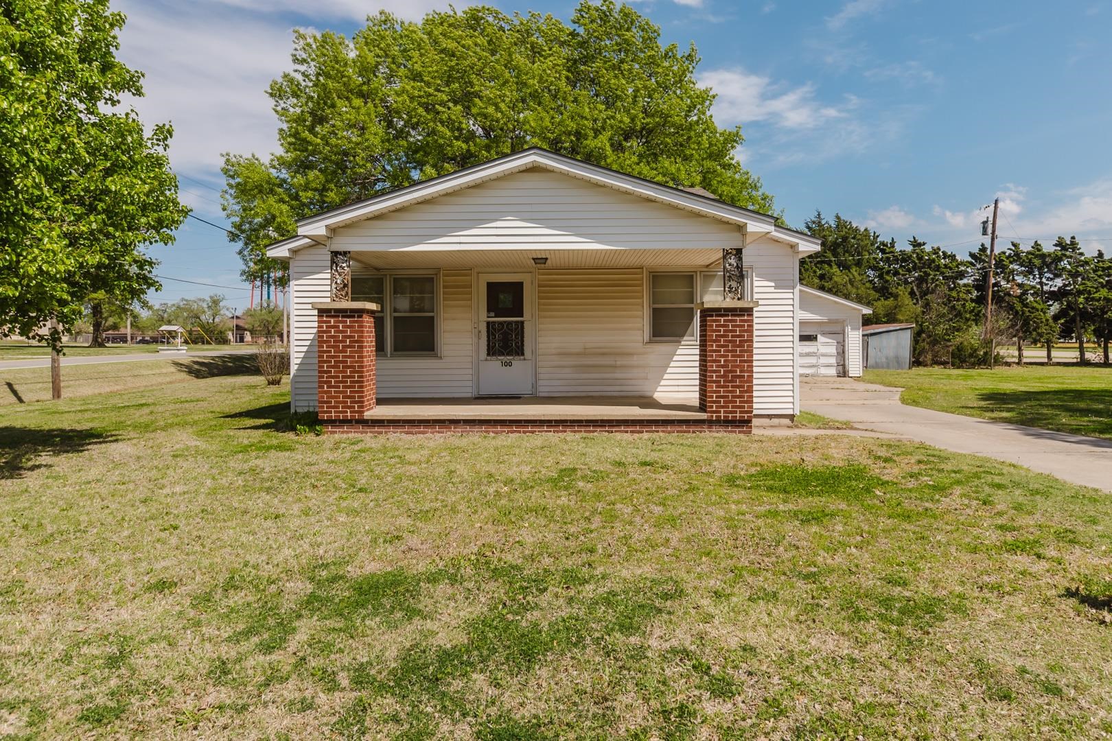 100 Matson, Kechi, KS 67067