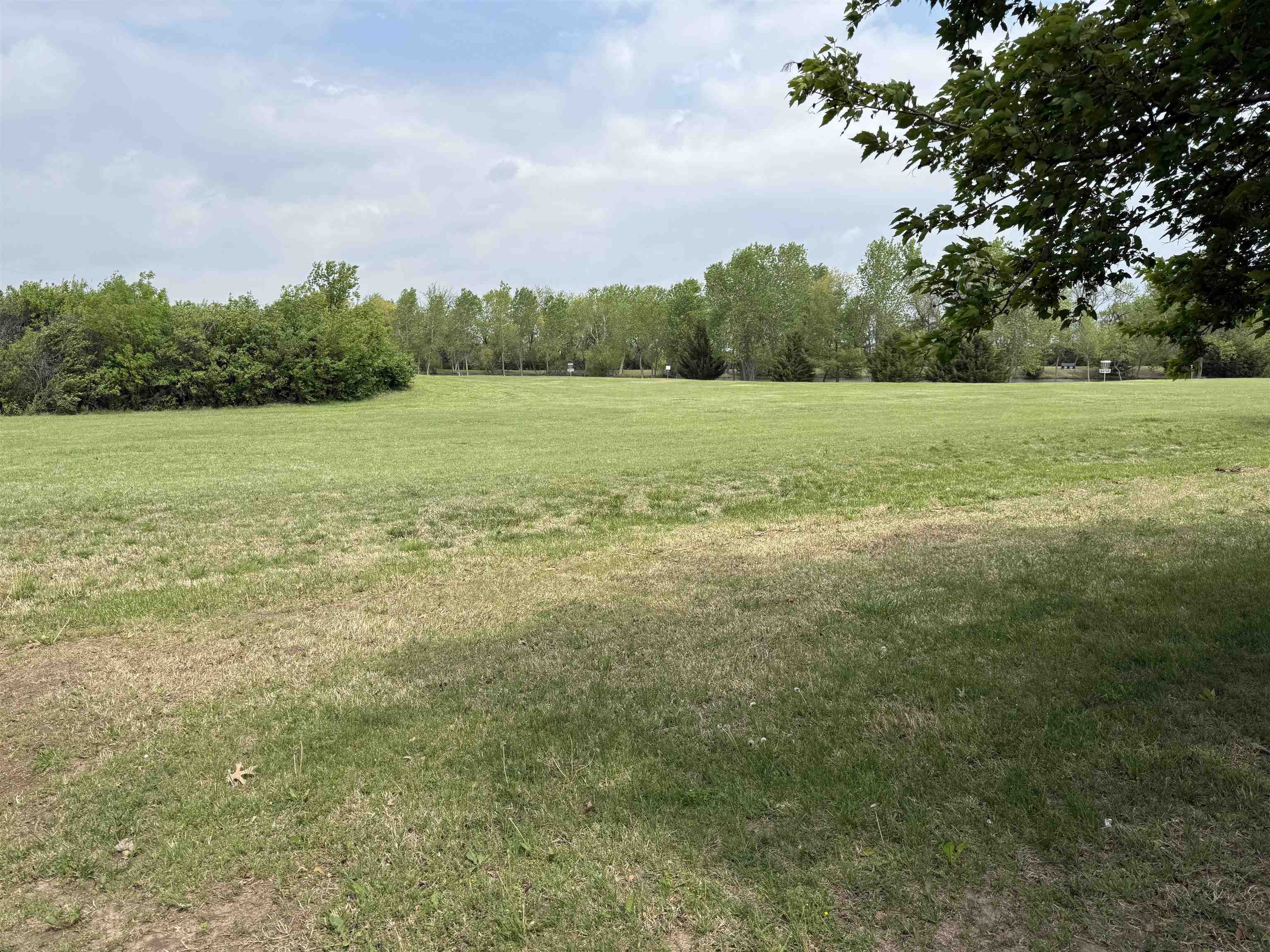 4896 E Ashton, Bel Aire, KS 67220