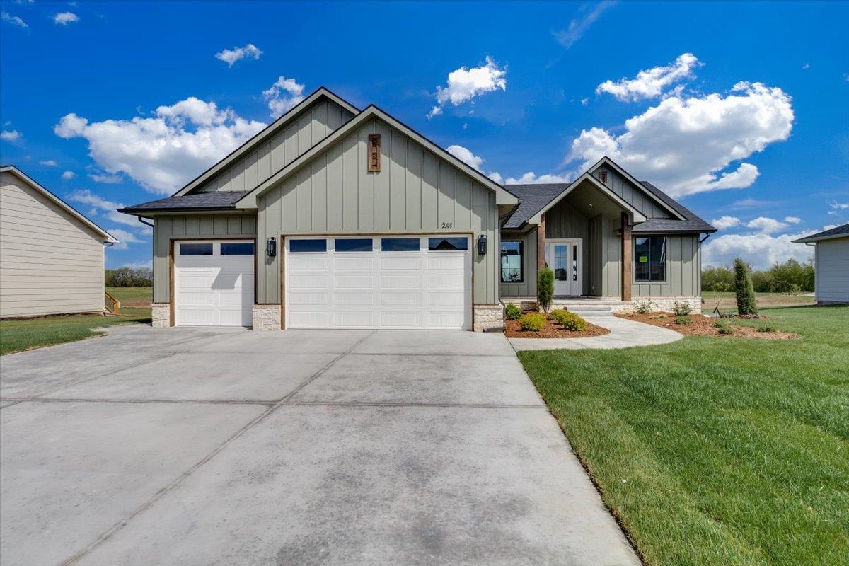 261 N Ciderbluff Ct, Wichita, KS 67052