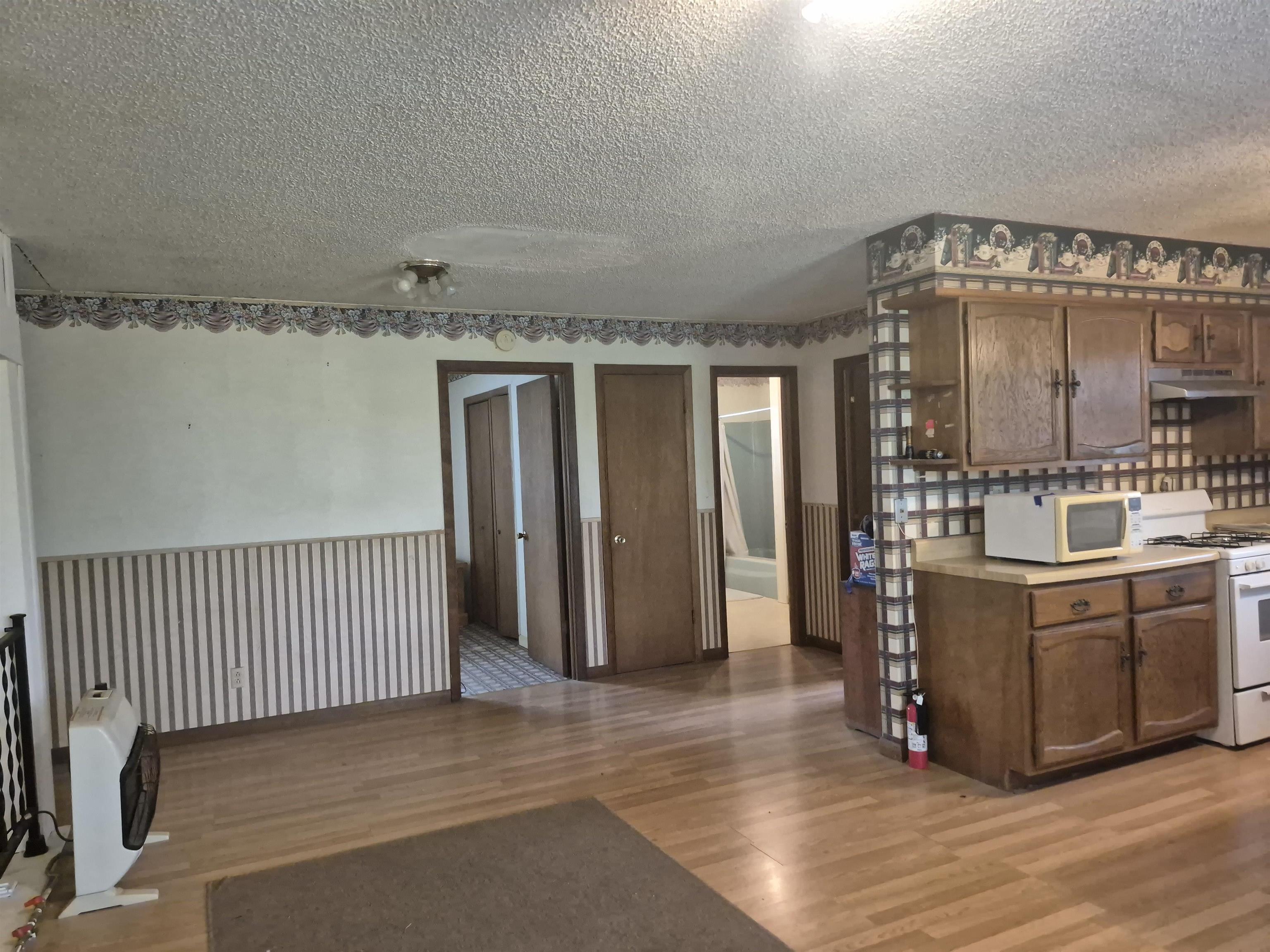 512 N Greenwood Ave, Severy, KS 67137