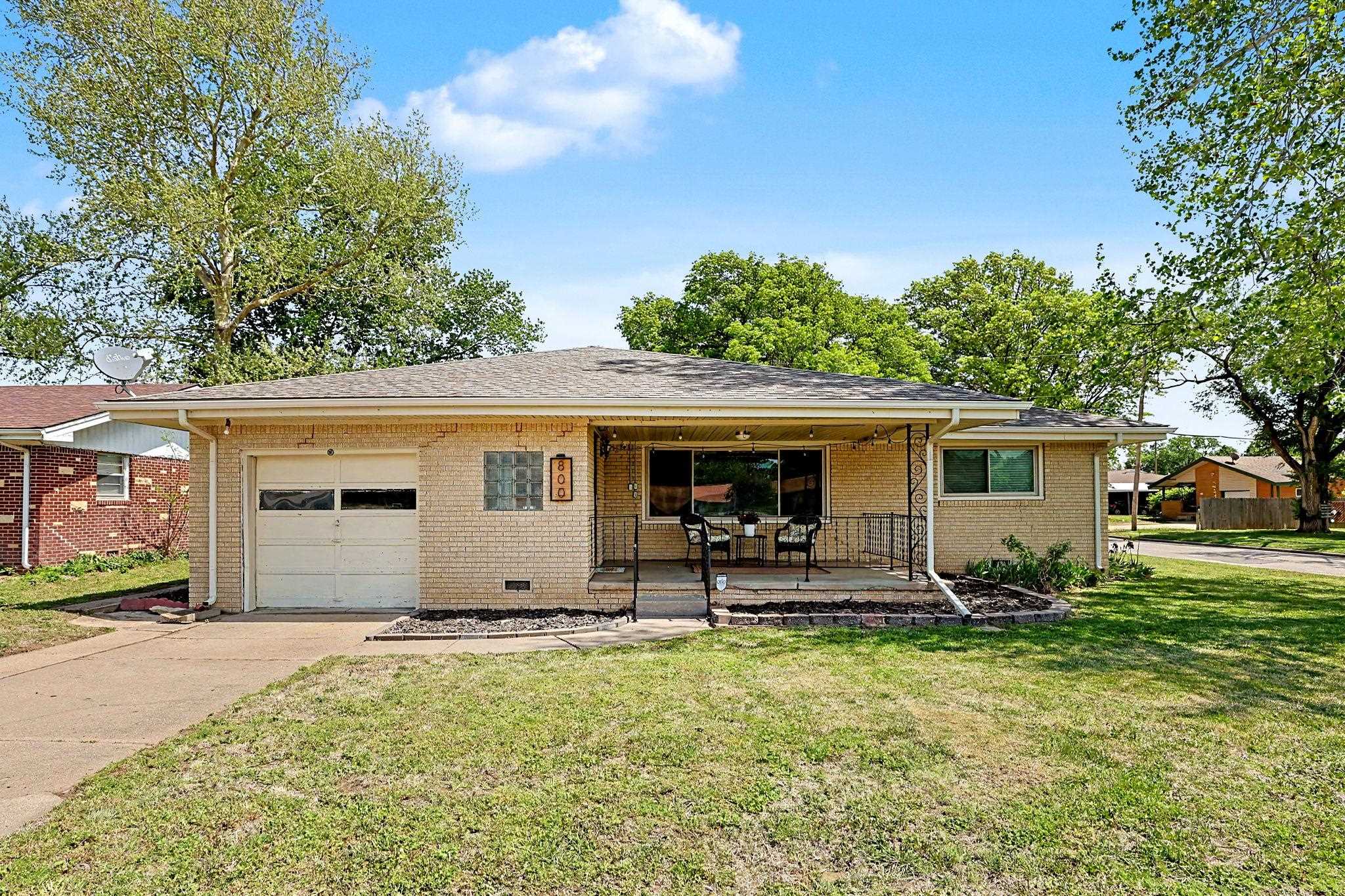 800 N Friend St, Belle Plaine, KS 67013