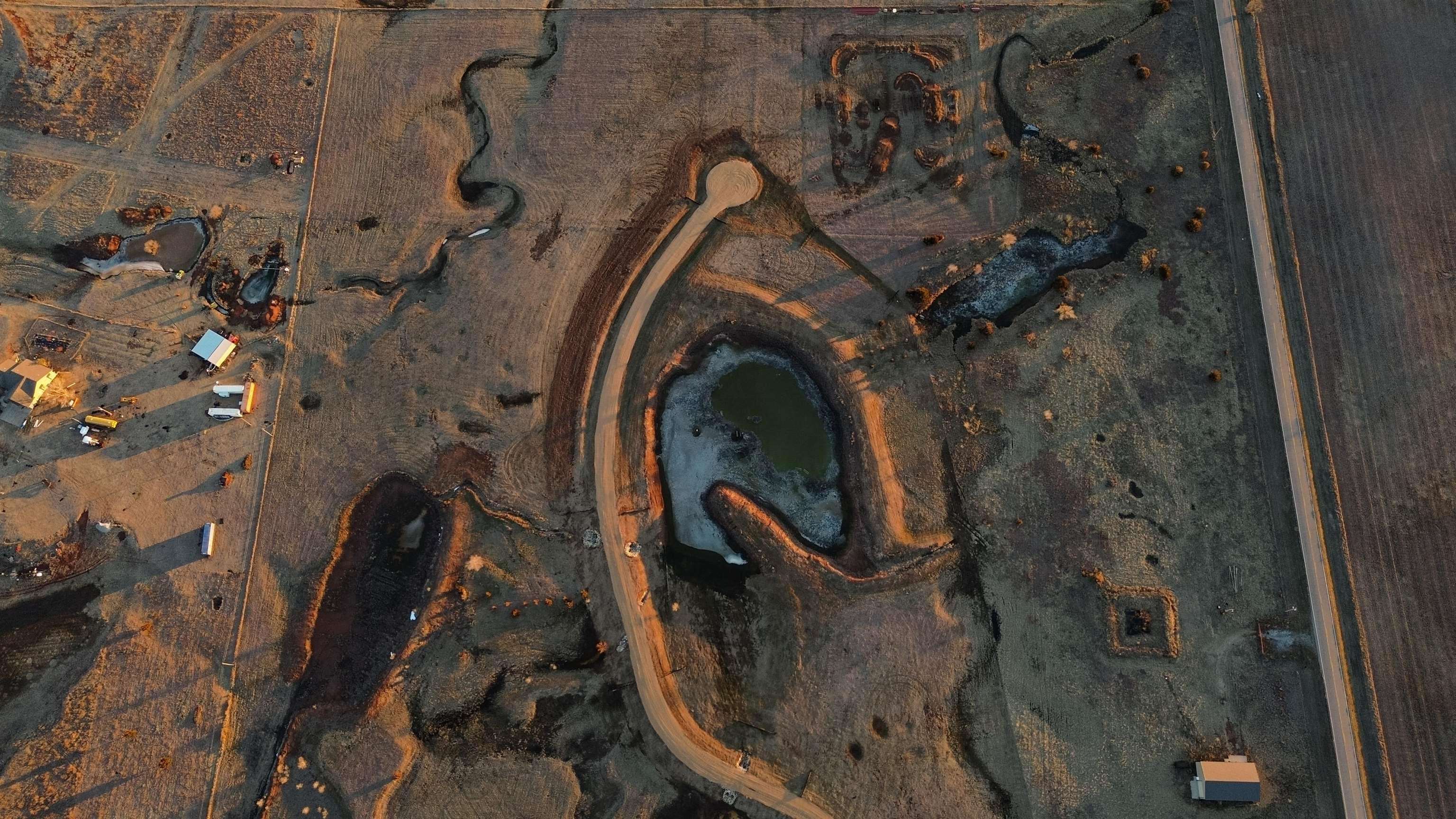 Silver Lake Rd, Haven, KS 67543