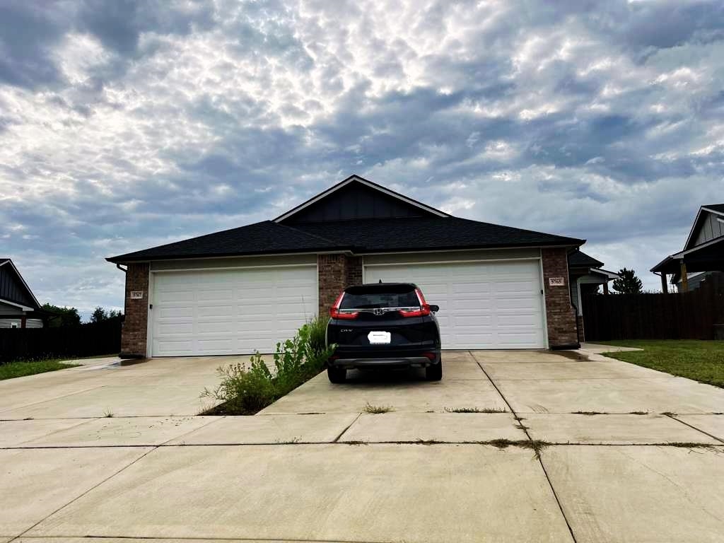 5765 E Bristol, Wichita, KS 67220