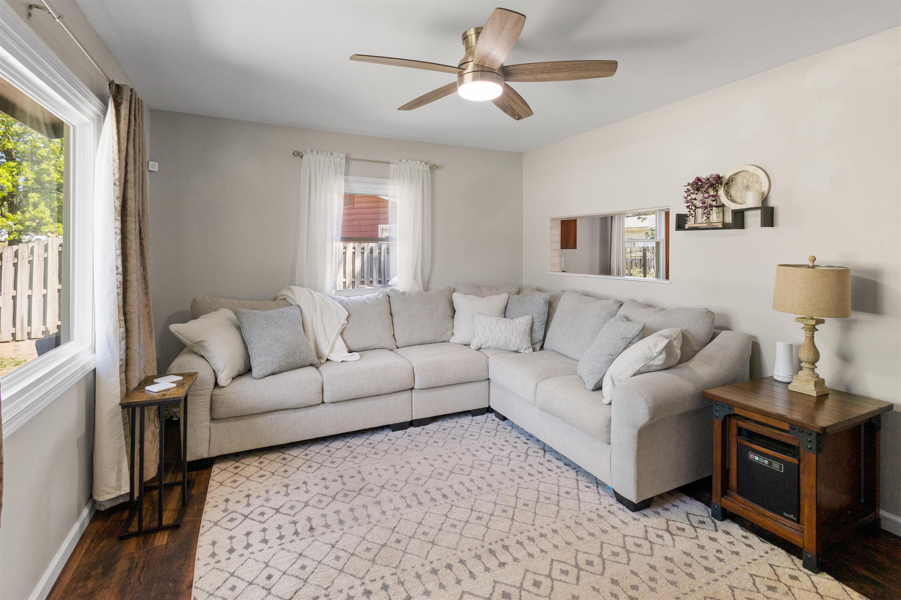 6510 N Madison St, Hutchinson, KS 67502