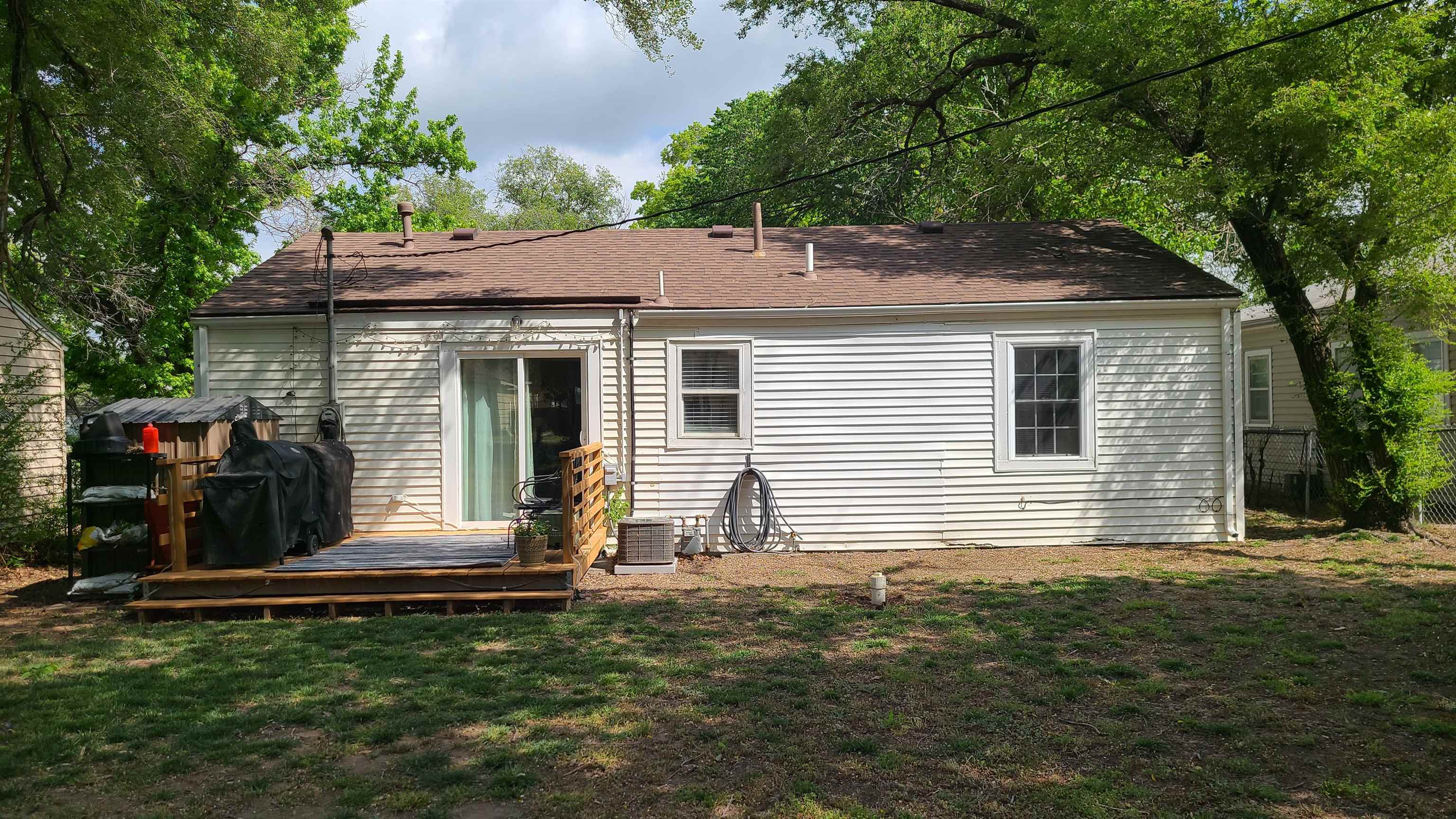 1106 E 7th, Wellington, KS 67152