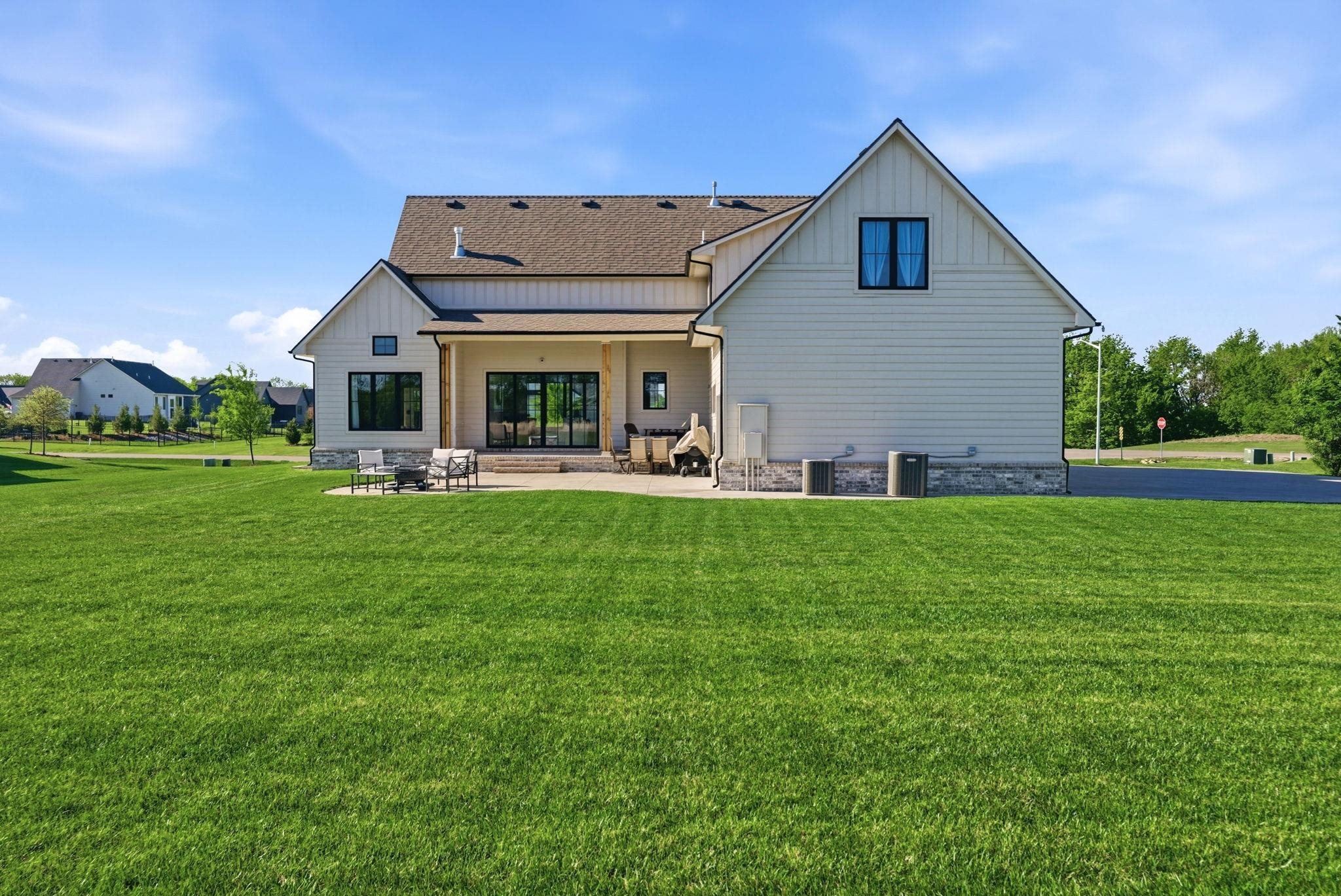 200 Cedar Ranch Ct, Derby, KS 67037