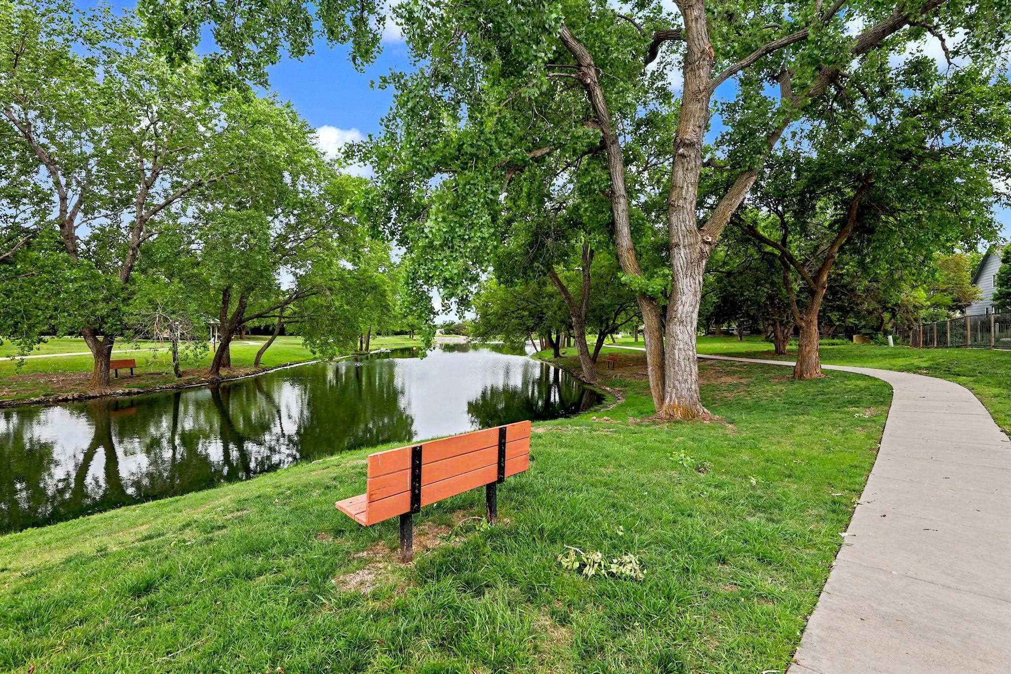 4628 N Farmstead Ct, Bel Aire, KS 67220