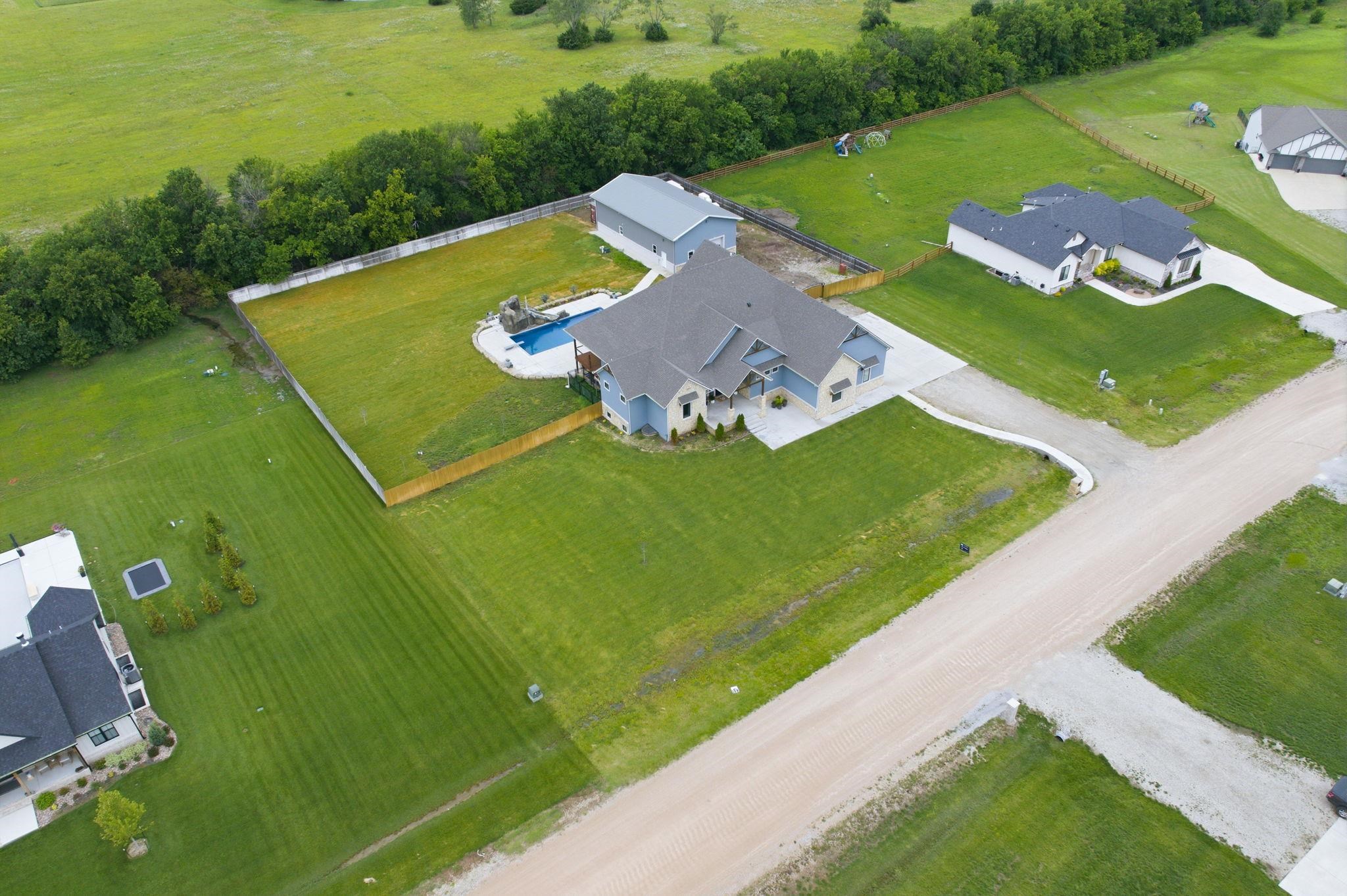 7115 S Suzanne St, Derby, KS 67037
