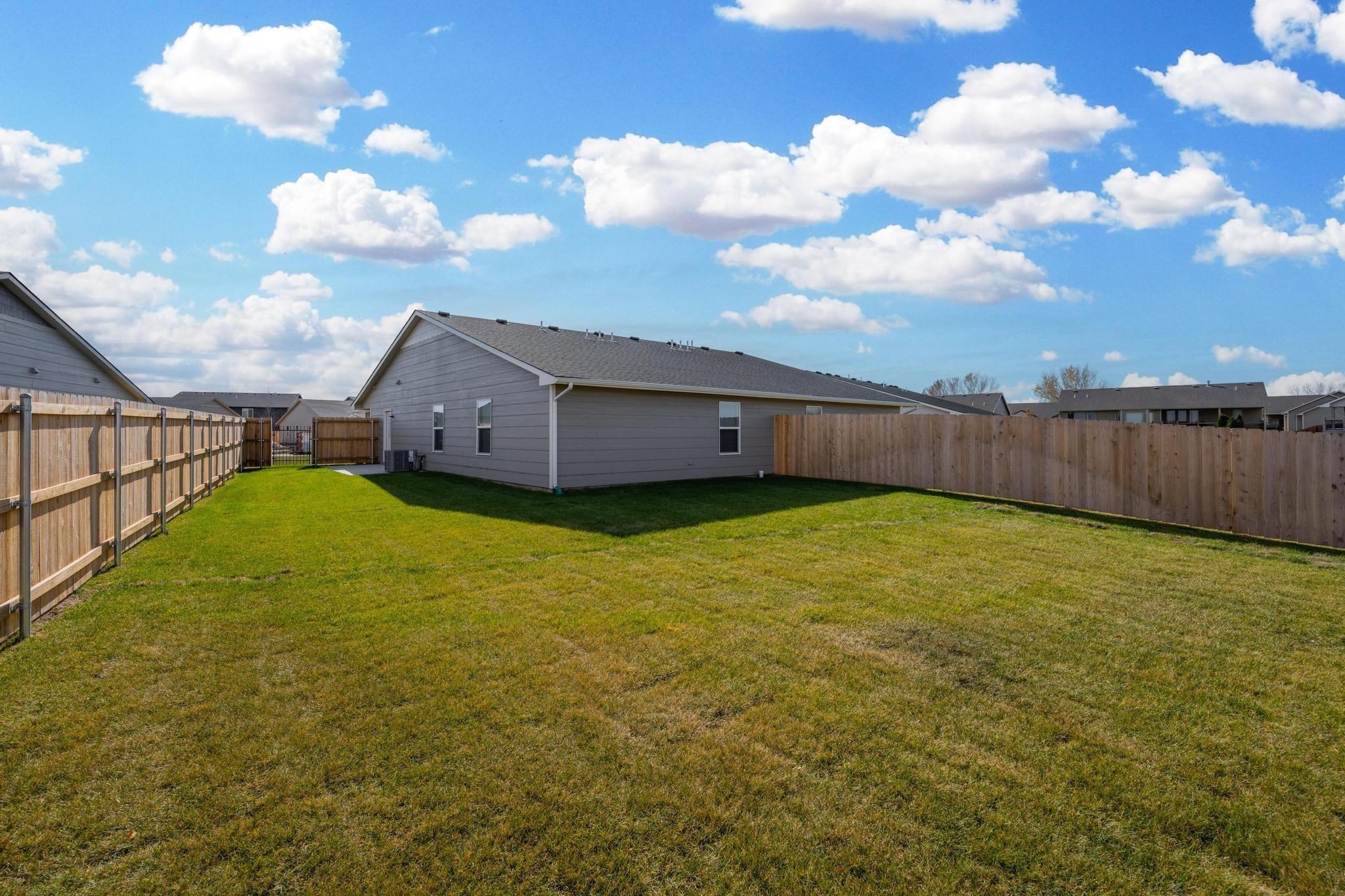 11828 W Graber Ct Unit 100-200, Wichita, KS 67215