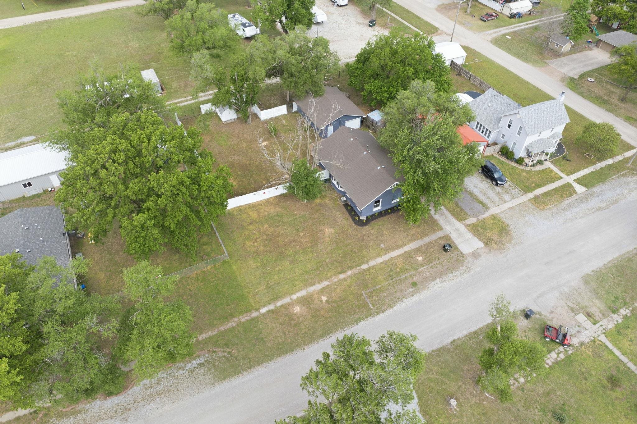 315 S Somerset St, Norwich, KS 67118