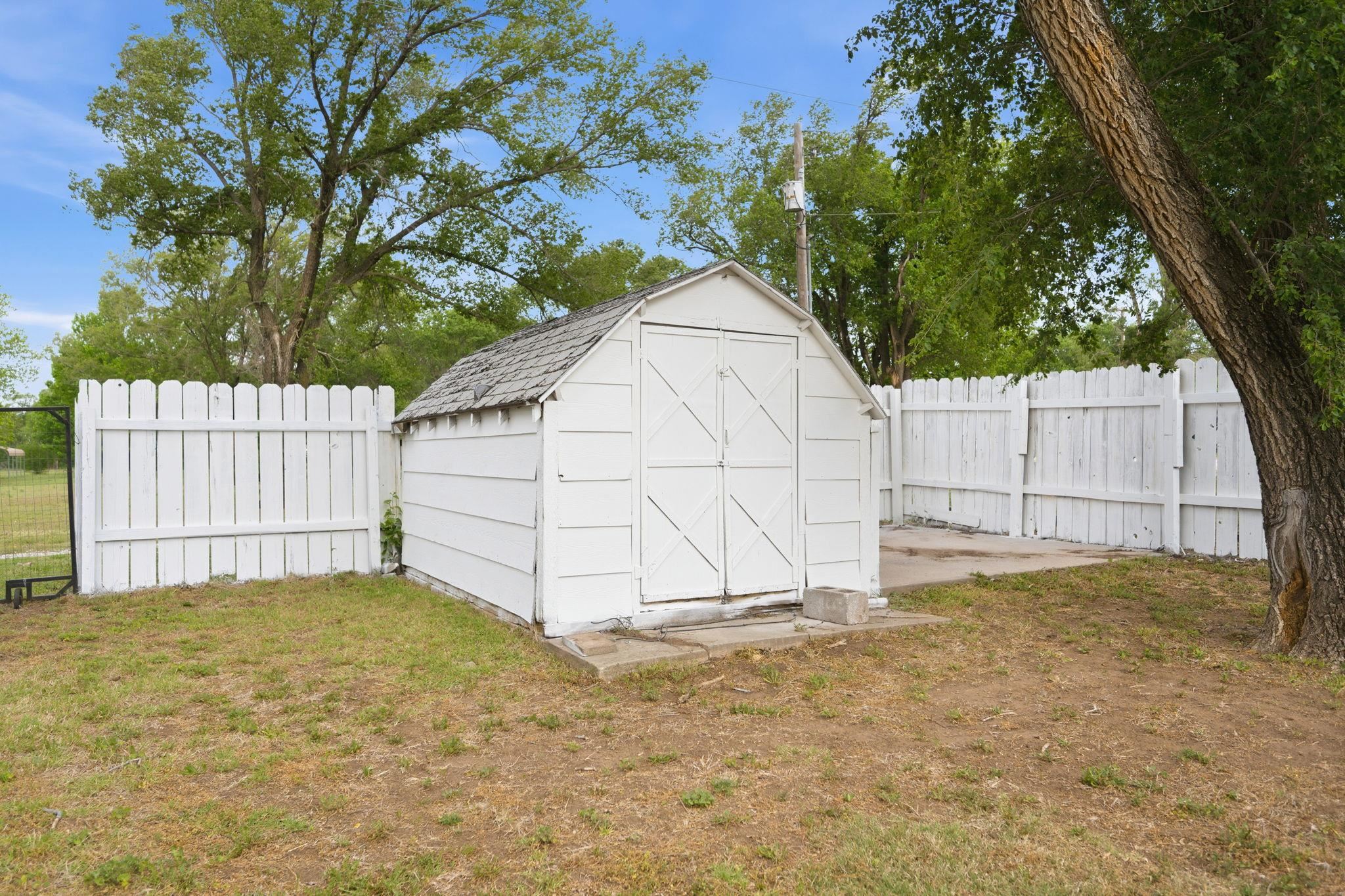 315 S Somerset St, Norwich, KS 67118