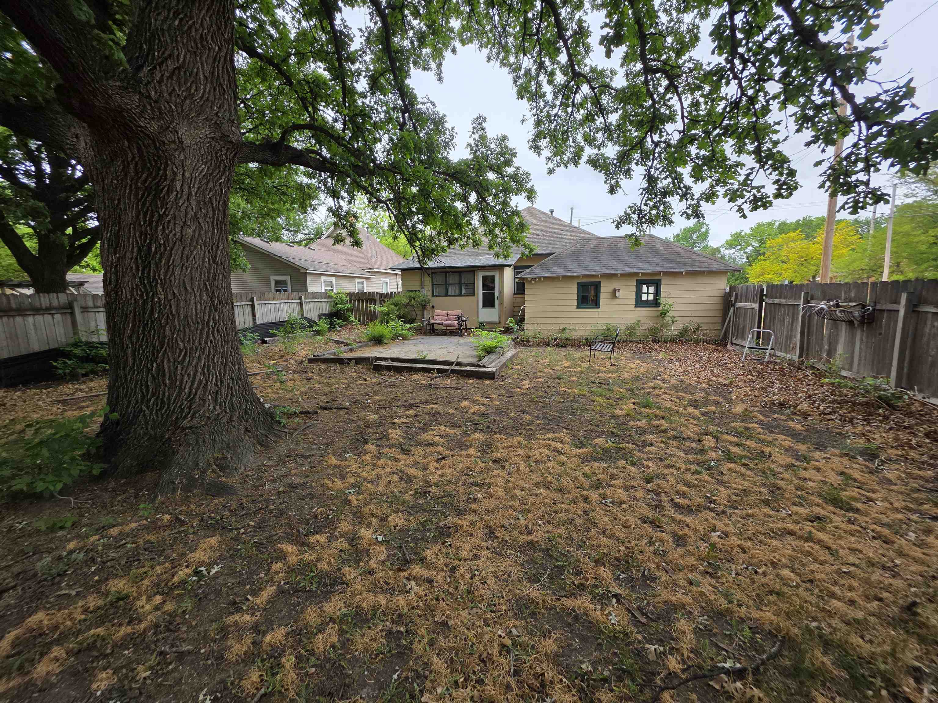 1620 Odell St, Great Bend, KS 67530