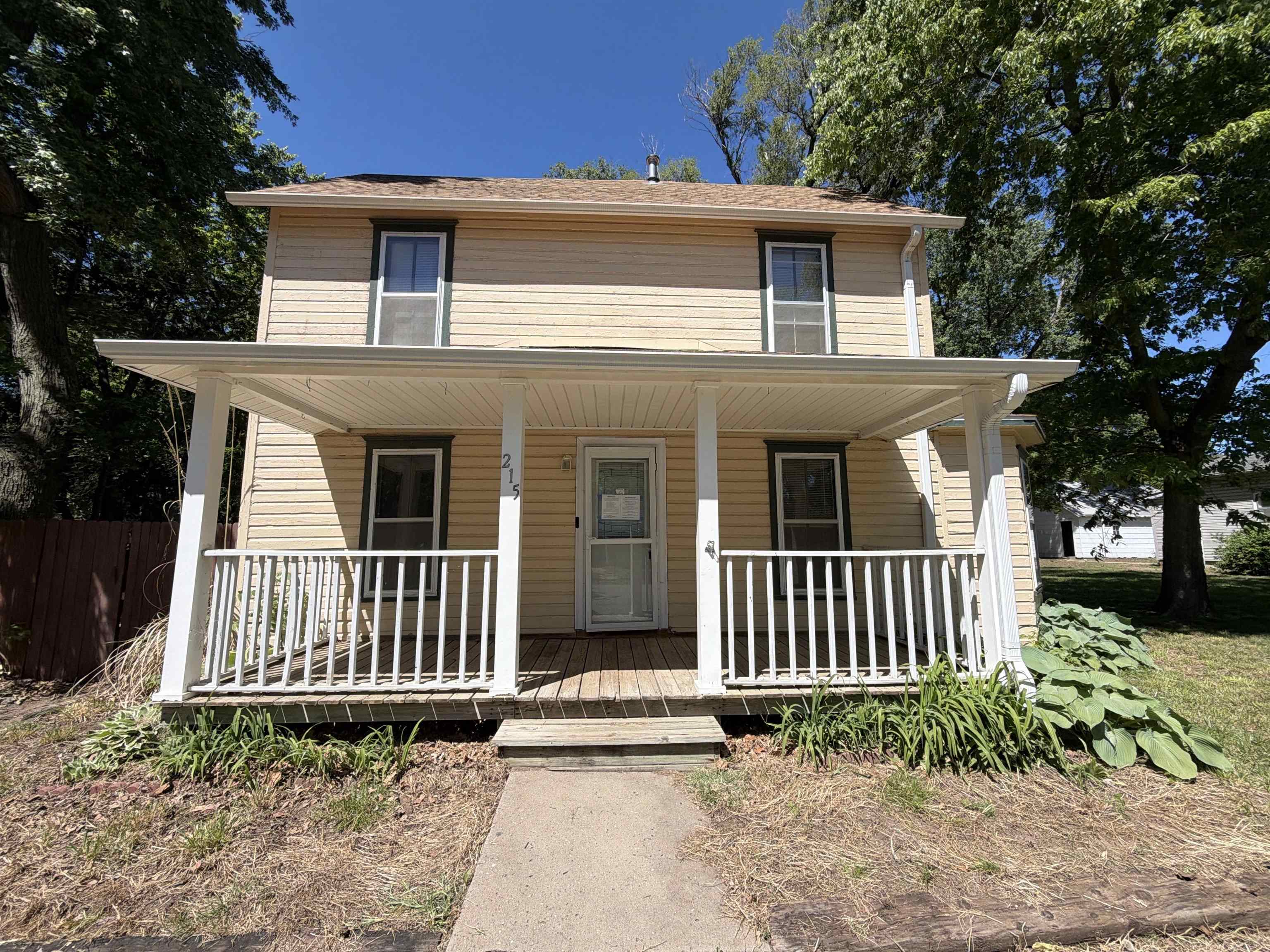 215 N Lincoln St, Bennington, KS 67422
