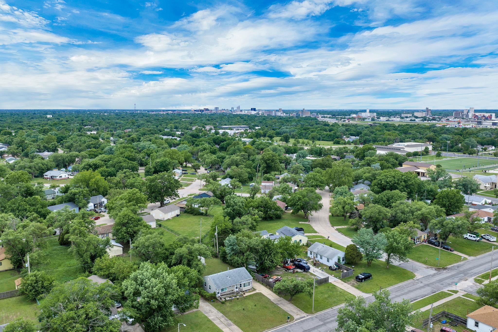 2612 N Green, Wichita, KS 67219