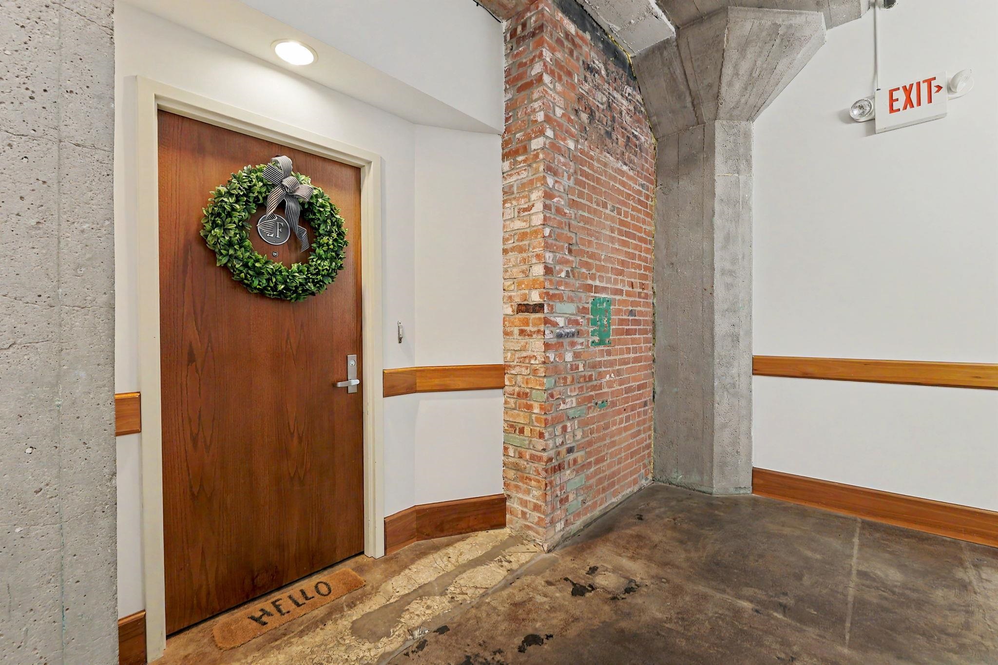 151 N Rock Island St Apt 2f, Wichita, KS 67202