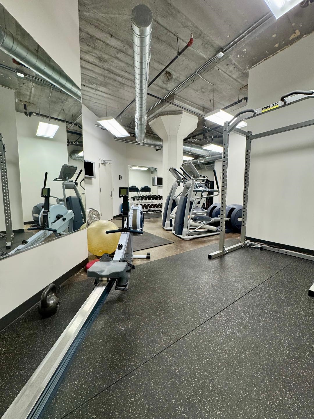 151 N Rock Island St Apt 2f, Wichita, KS 67202