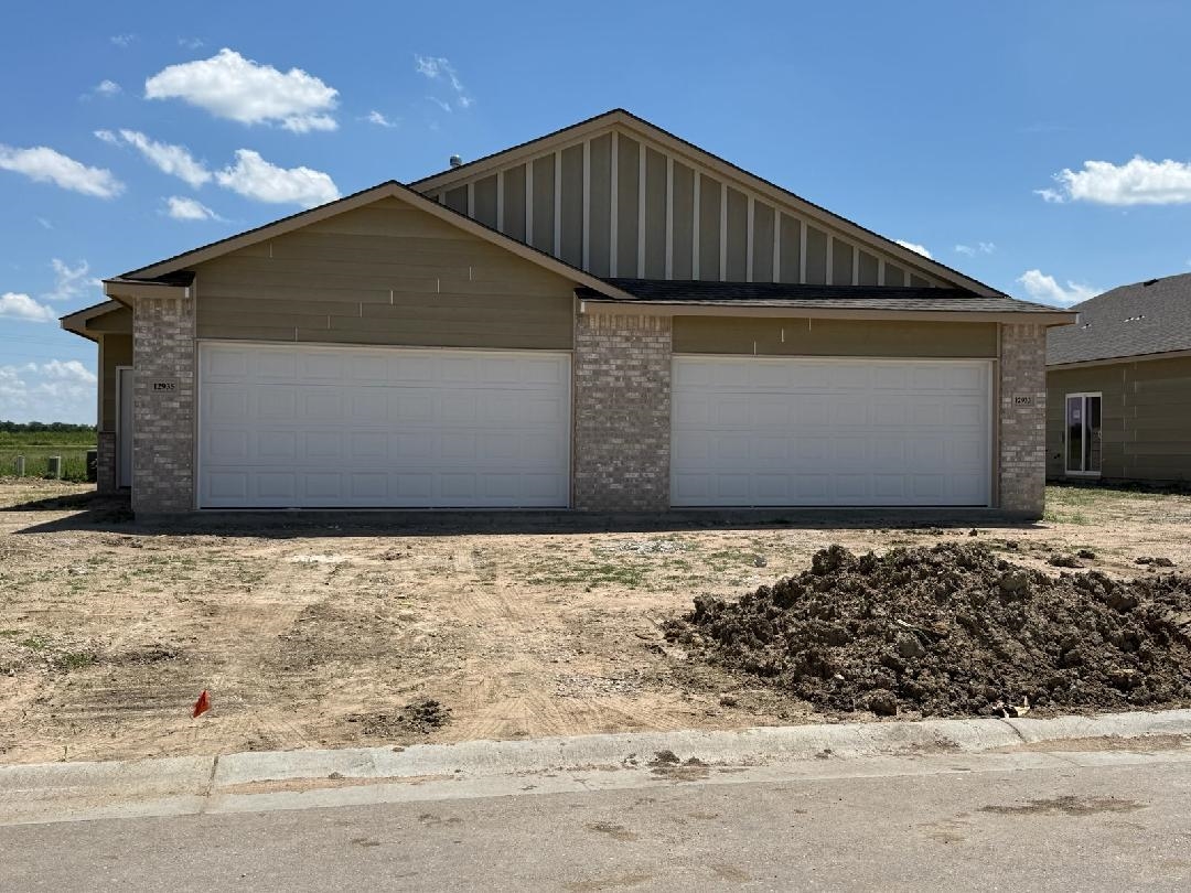 1293312935 E Blake St, Wichita, KS 67230