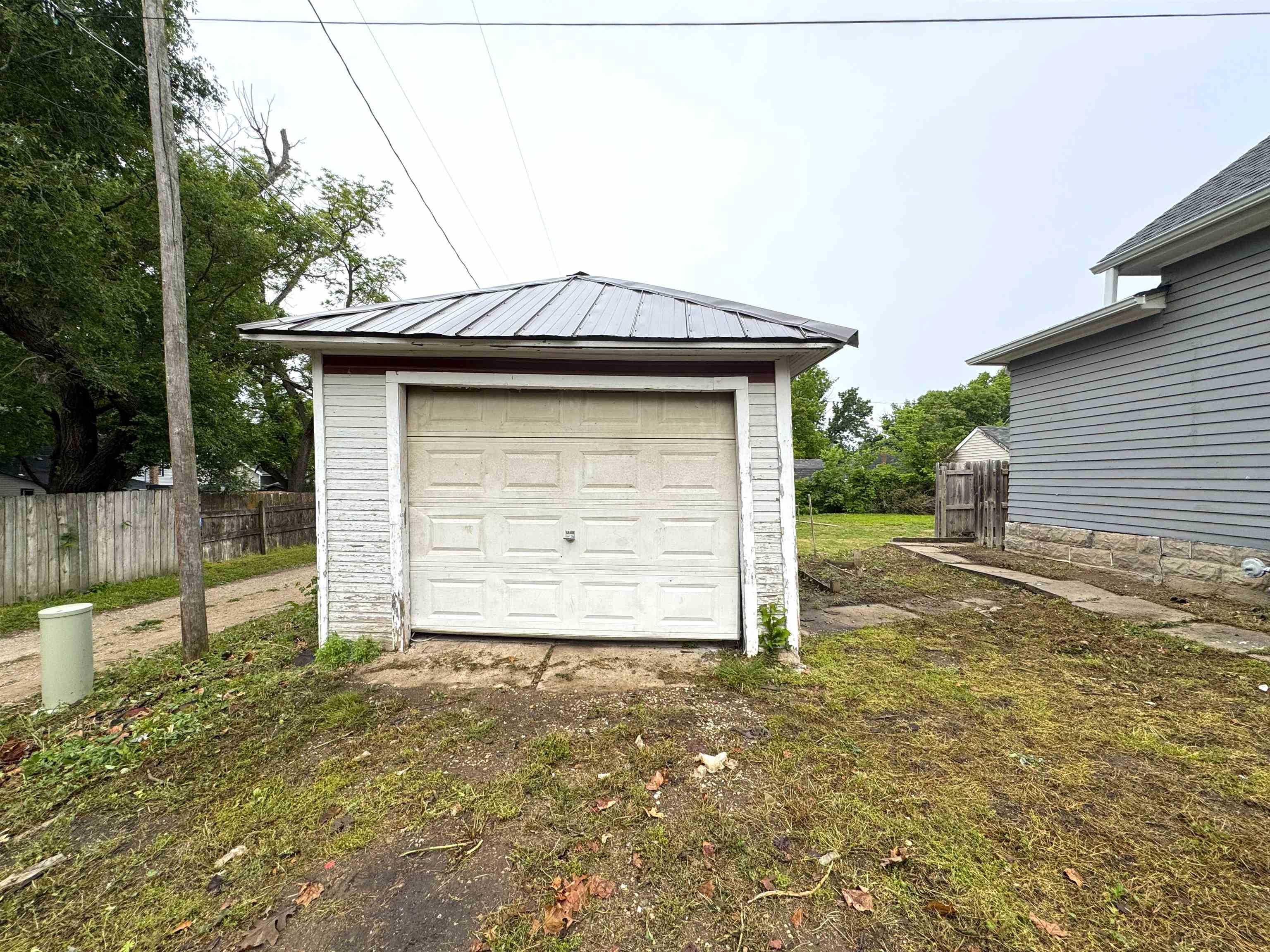 714 N Olive St, Abilene, KS 67410