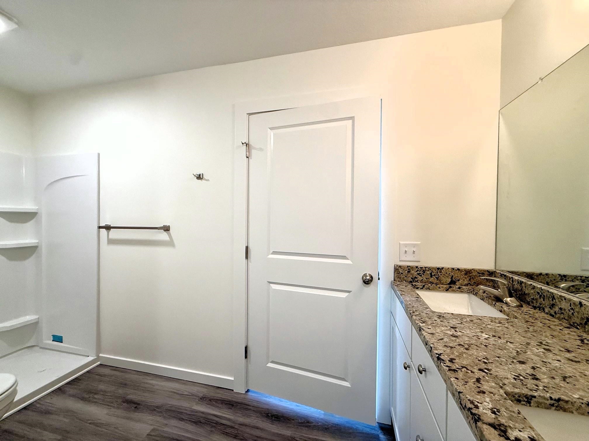 1228 Fountain Dr, Salina, KS 67401