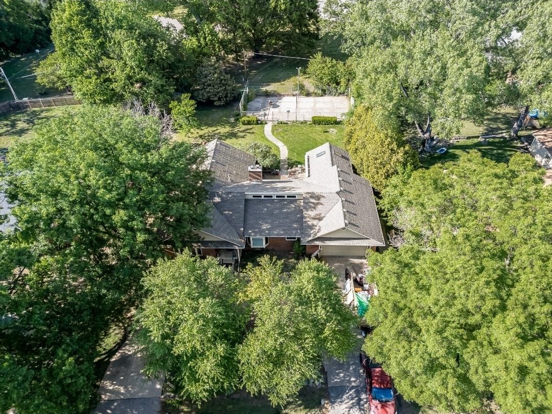 16 N Circle Dr, Mulvane, KS 67110
