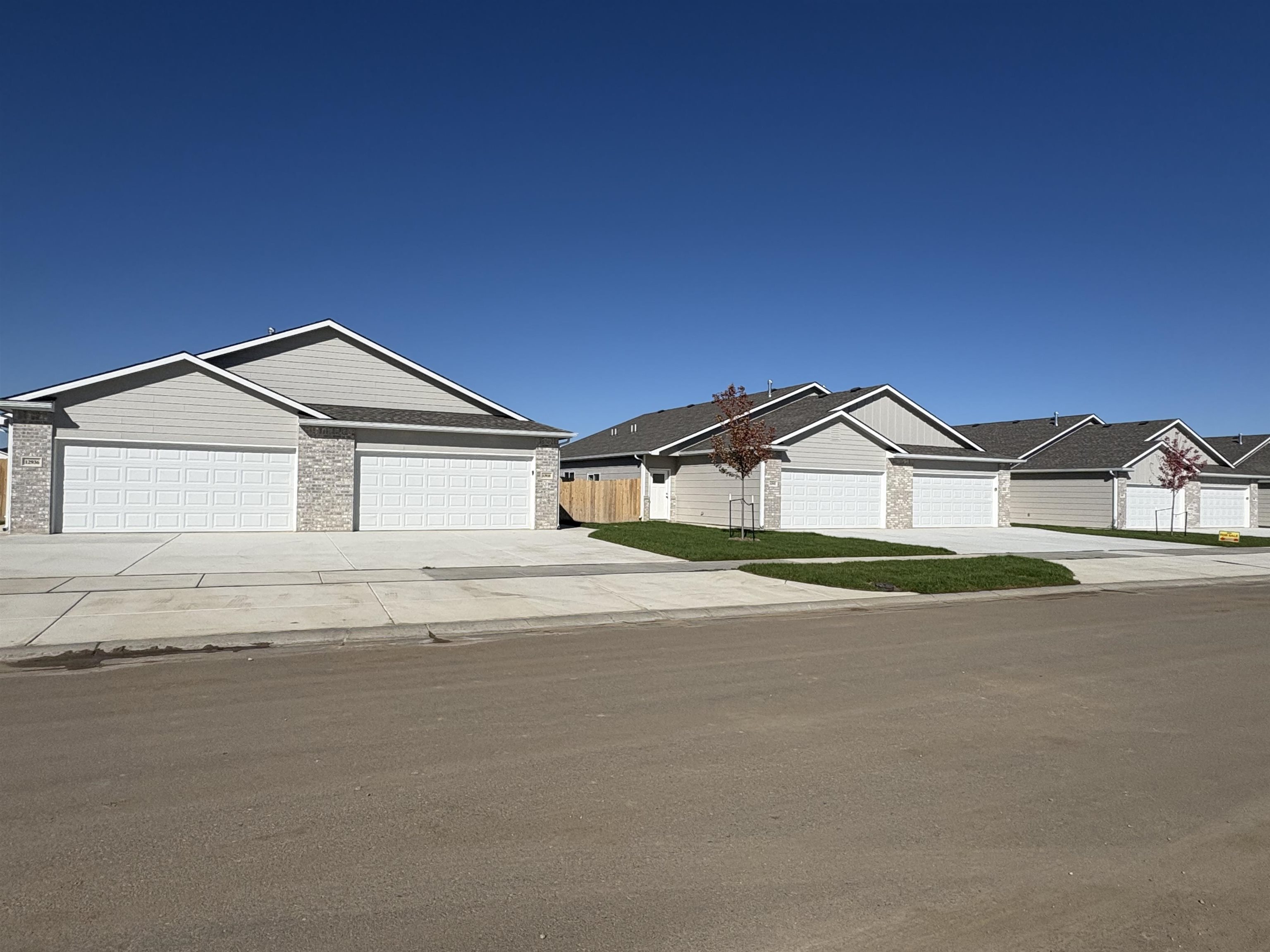 12945 E Blake St, Wichita, KS 67230